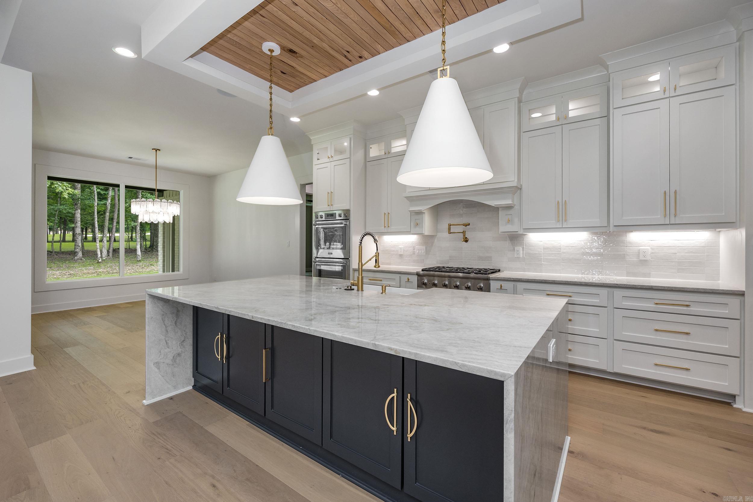 CHENAL VALLEY "MIRAMONT CIRCLE" - Residential