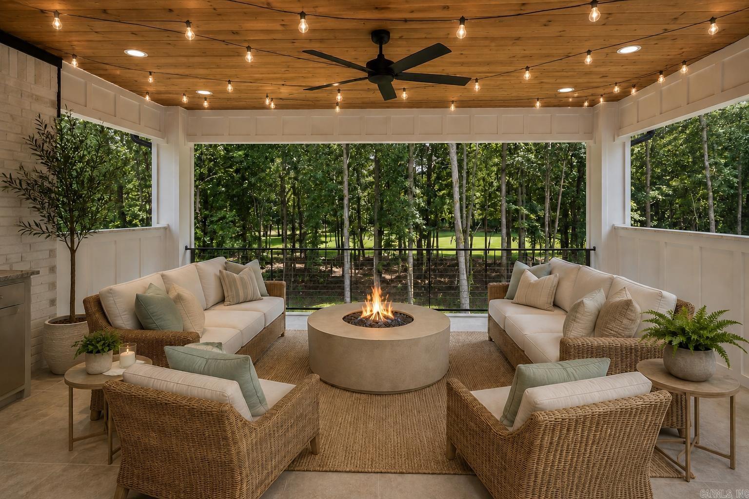 CHENAL VALLEY "MIRAMONT CIRCLE" - Residential