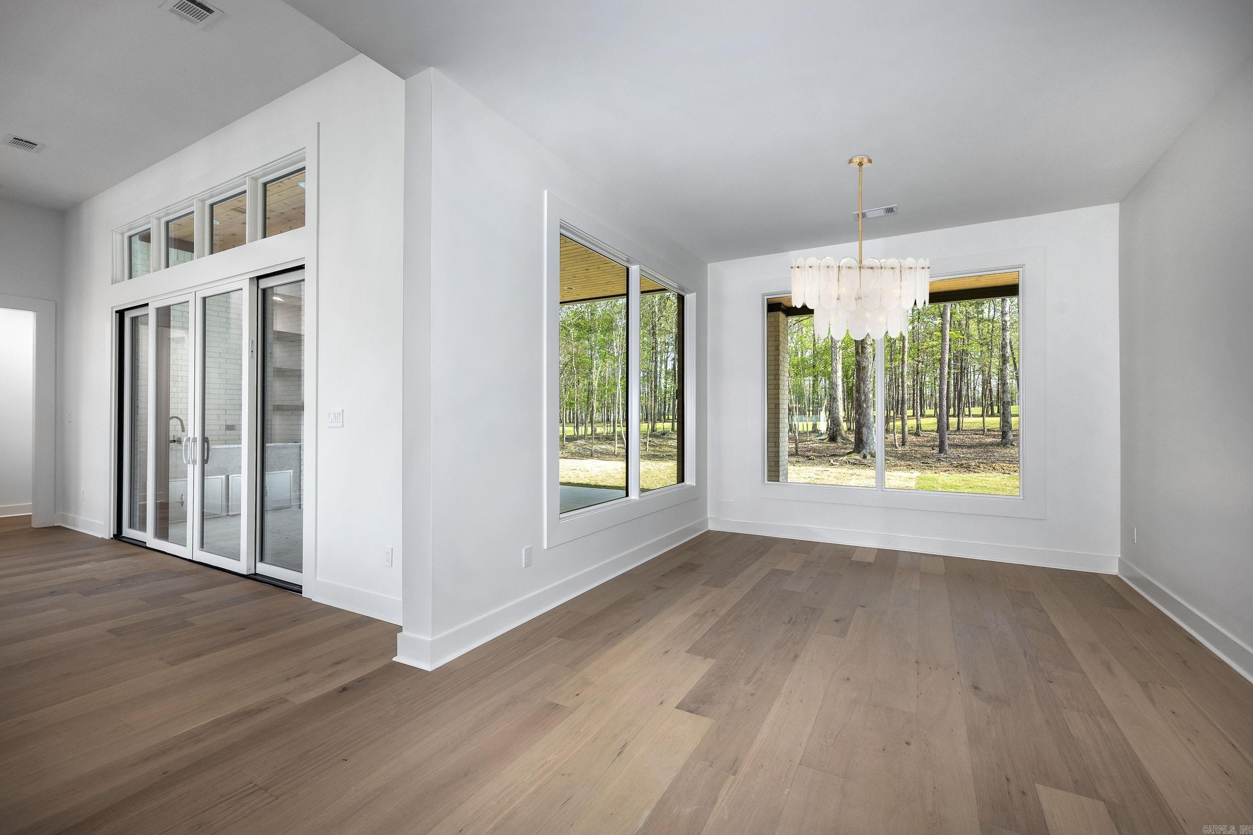 CHENAL VALLEY "MIRAMONT CIRCLE" - Residential