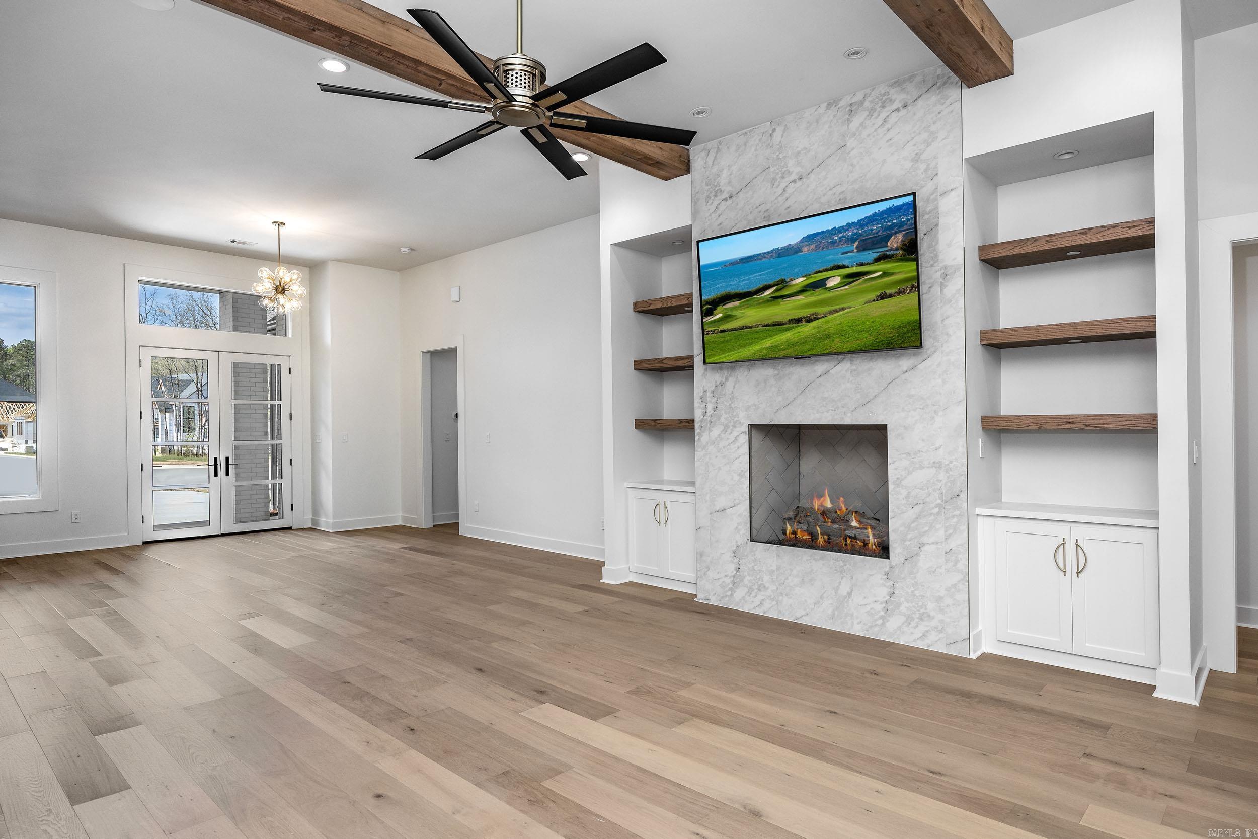 CHENAL VALLEY "MIRAMONT CIRCLE" - Residential