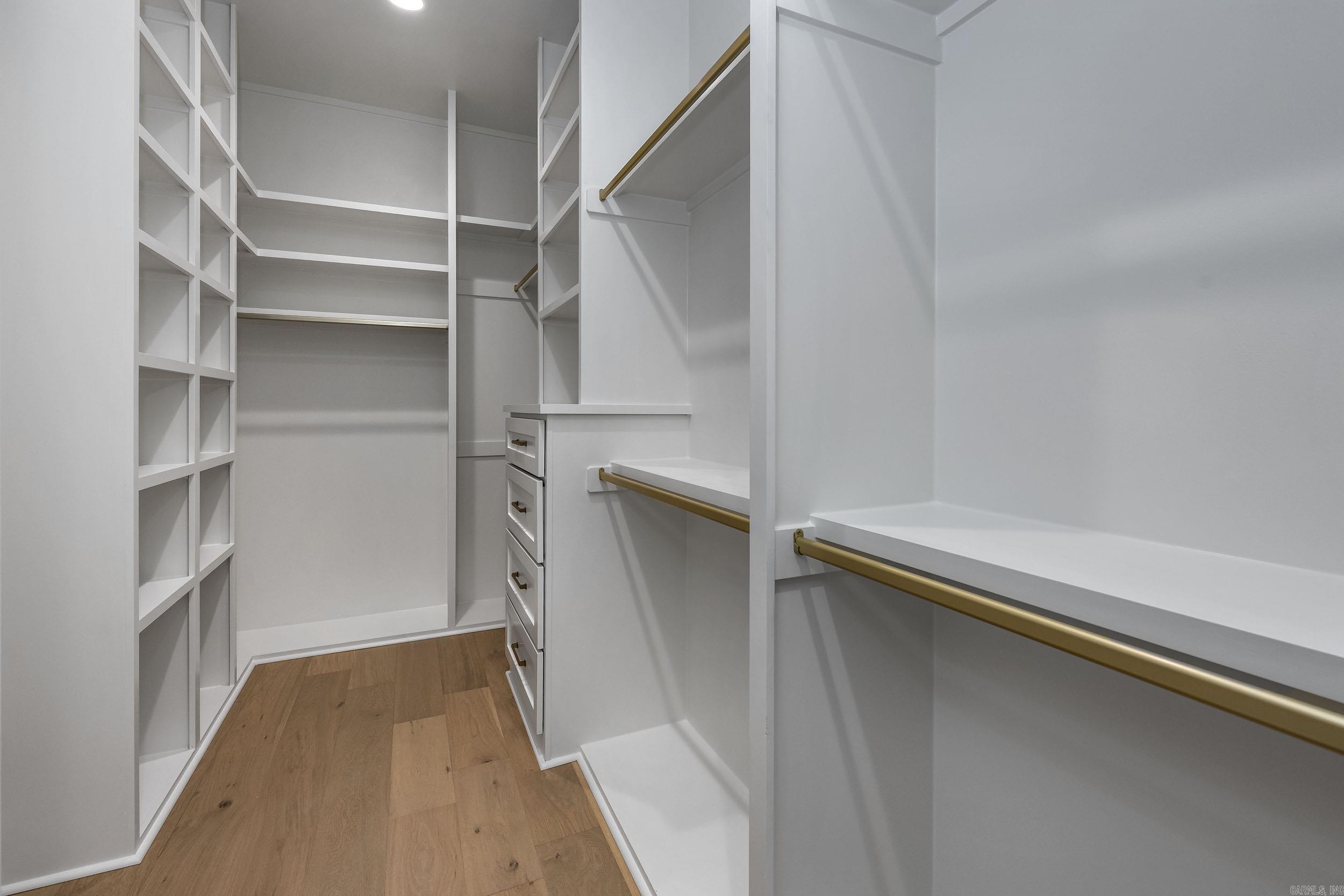 CHENAL VALLEY "MIRAMONT CIRCLE" - Residential