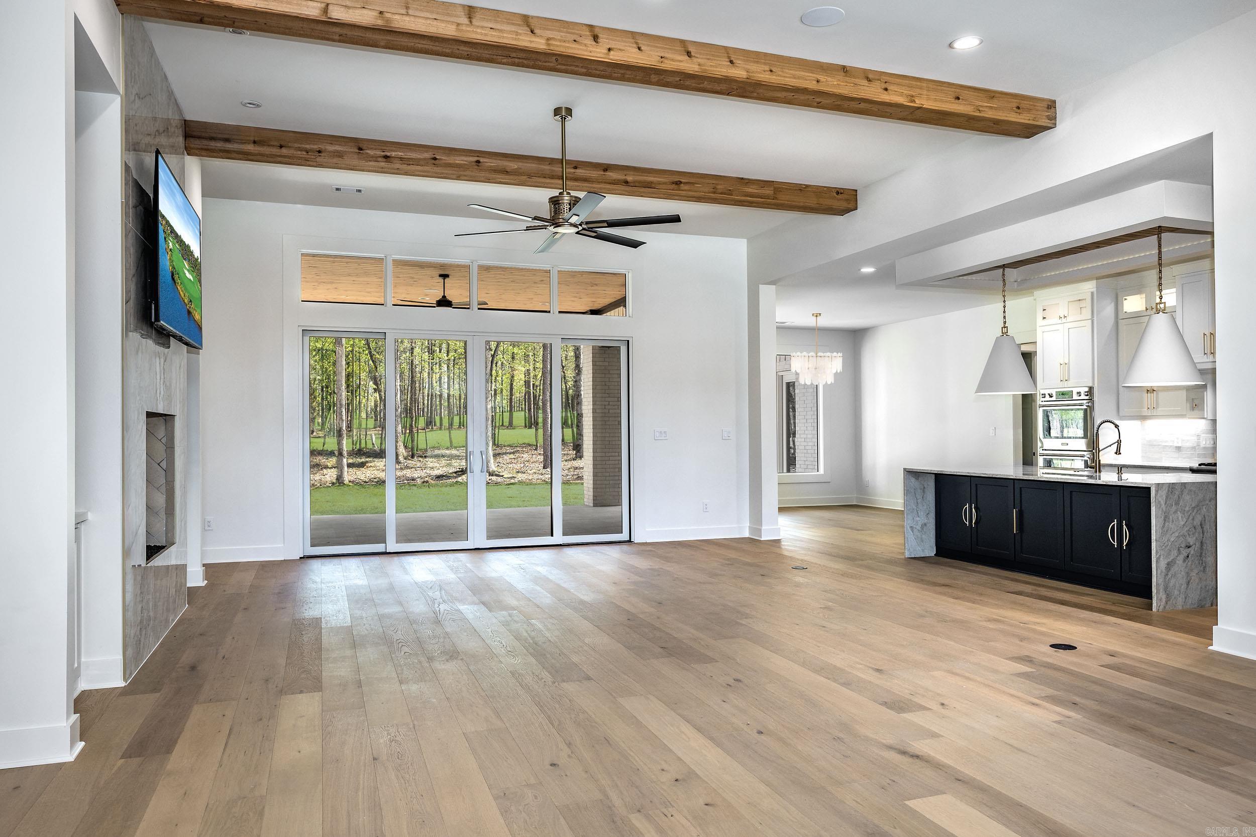 CHENAL VALLEY "MIRAMONT CIRCLE" - Residential