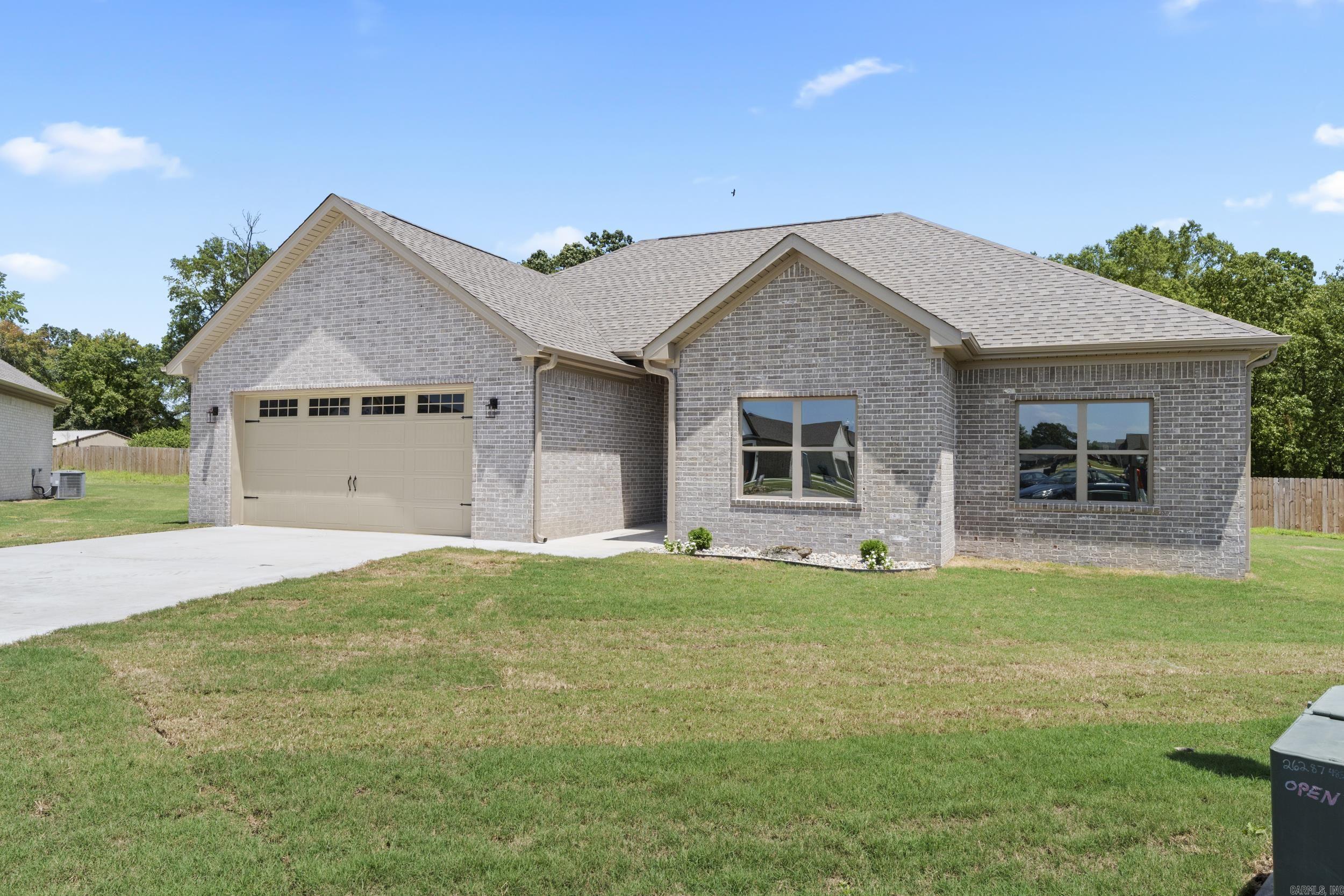 EAST MEADOW - Residential