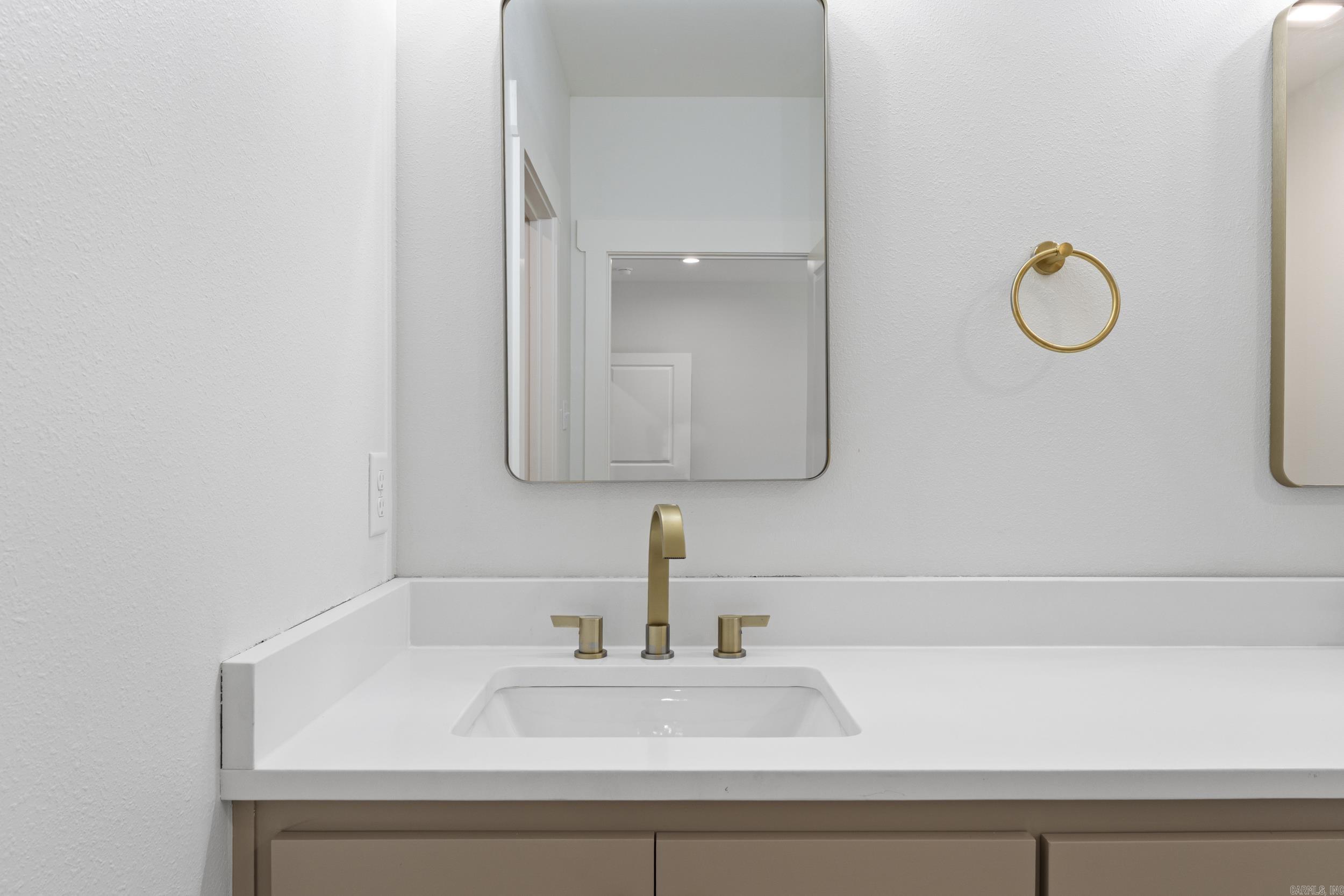 EAST MEADOW - Residential