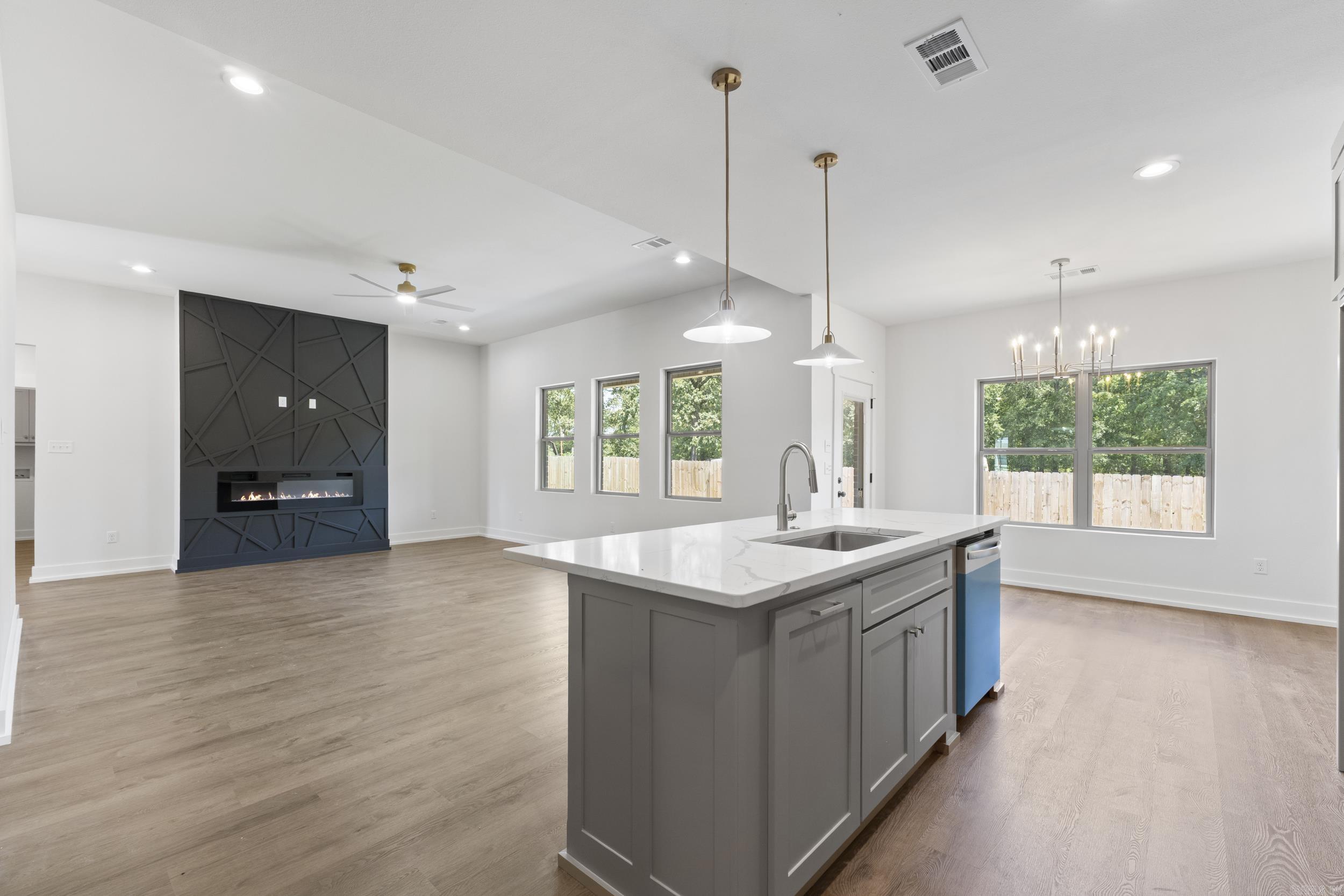 EAST MEADOW - Residential