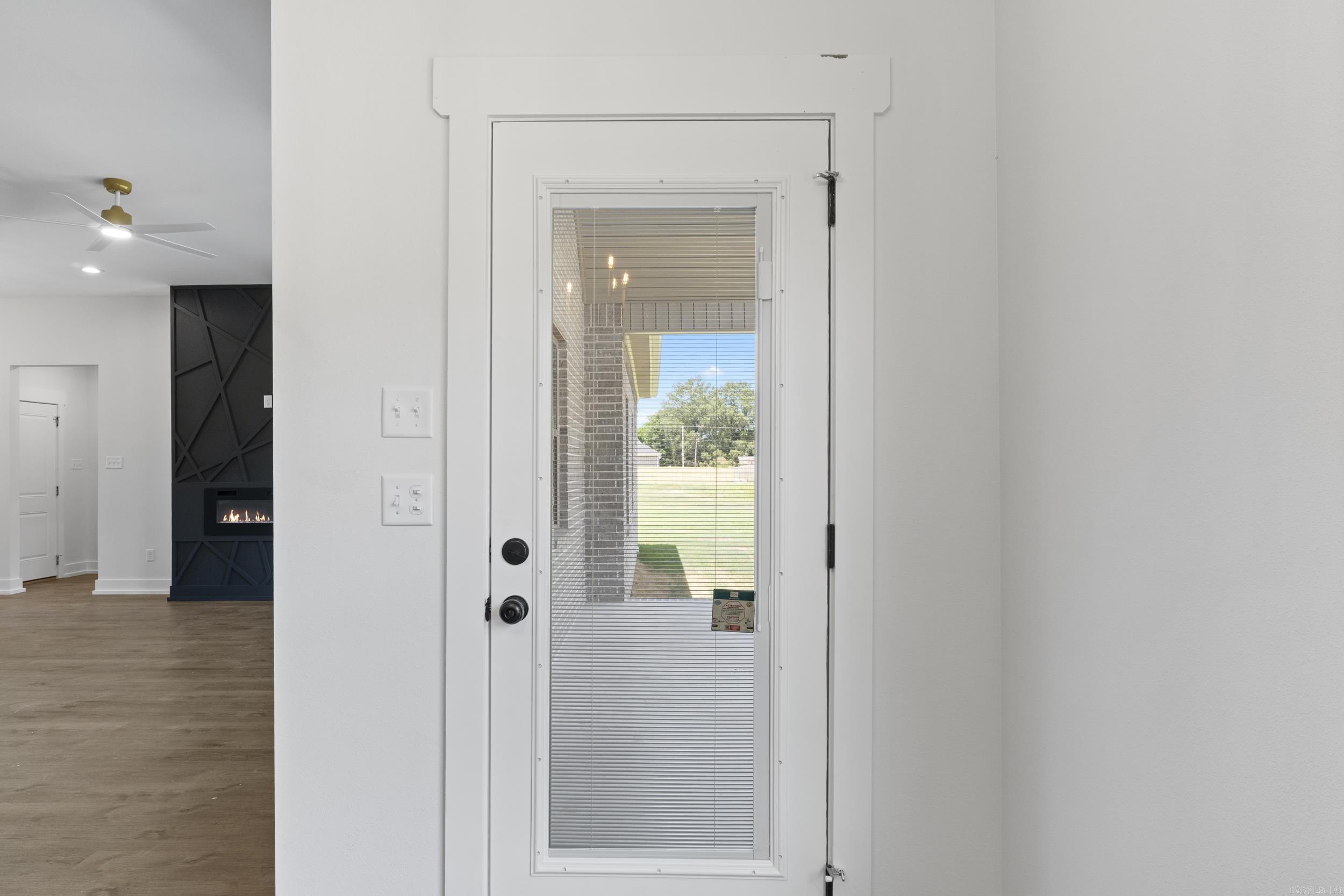 EAST MEADOW - Residential