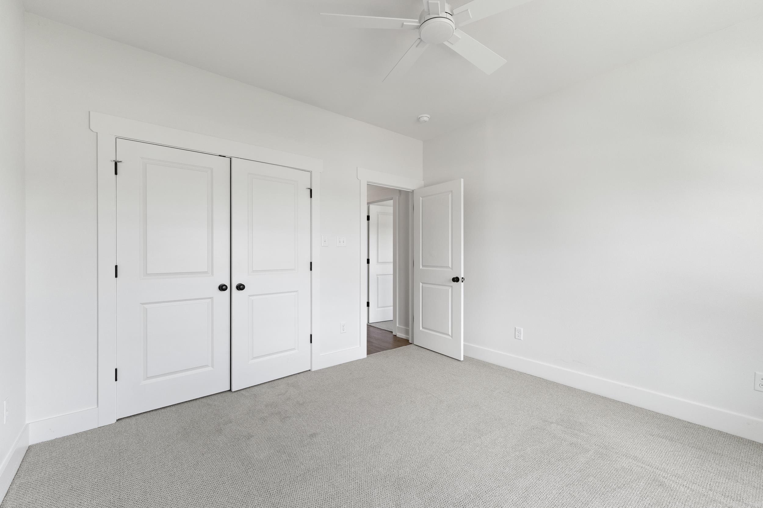 EAST MEADOW - Residential