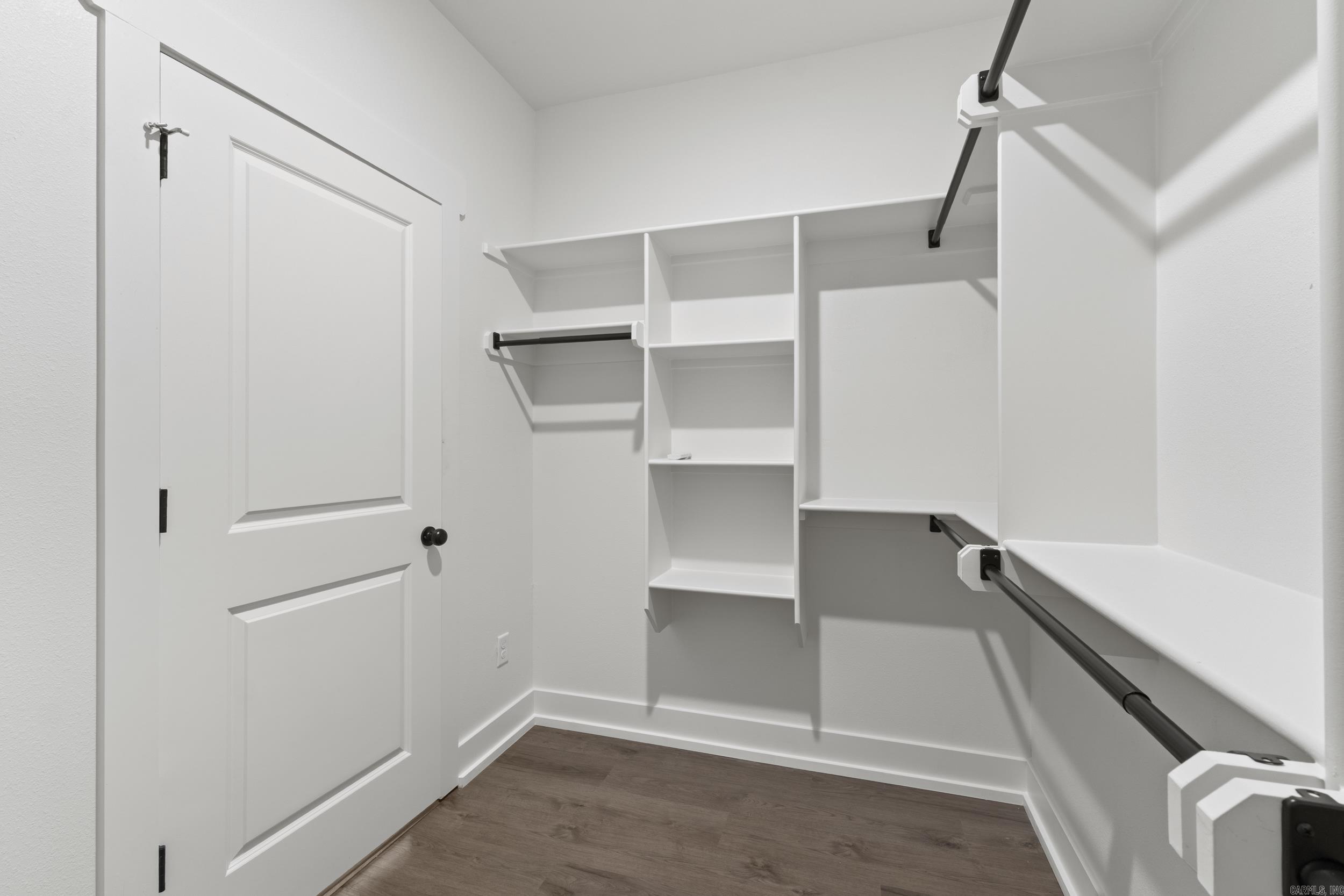 EAST MEADOW - Residential