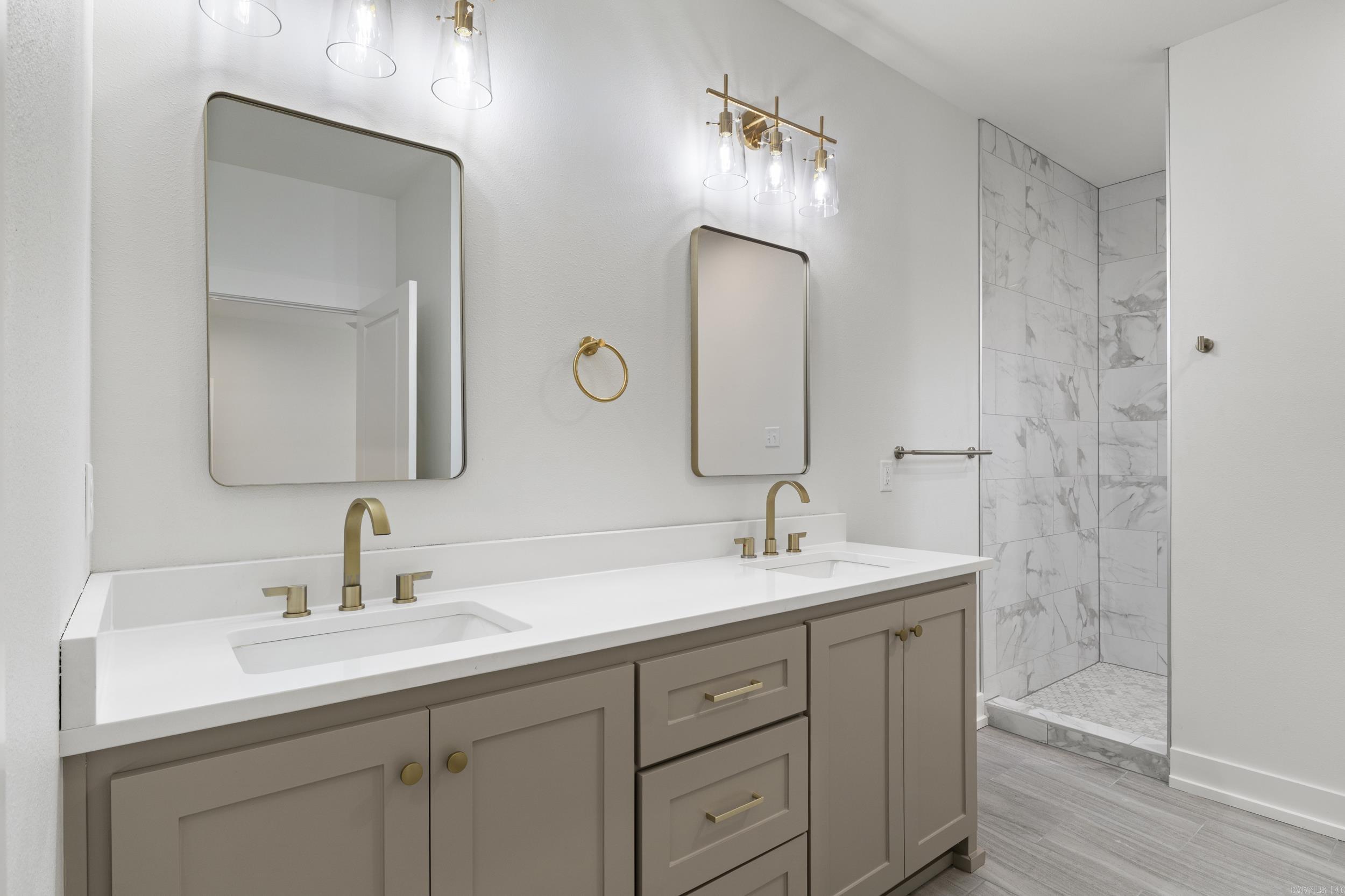 EAST MEADOW - Residential