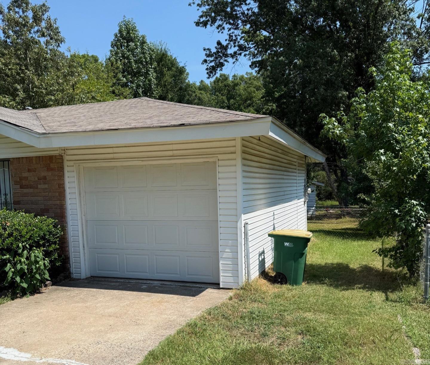 WAKEFIELD VILLAGE - Residential