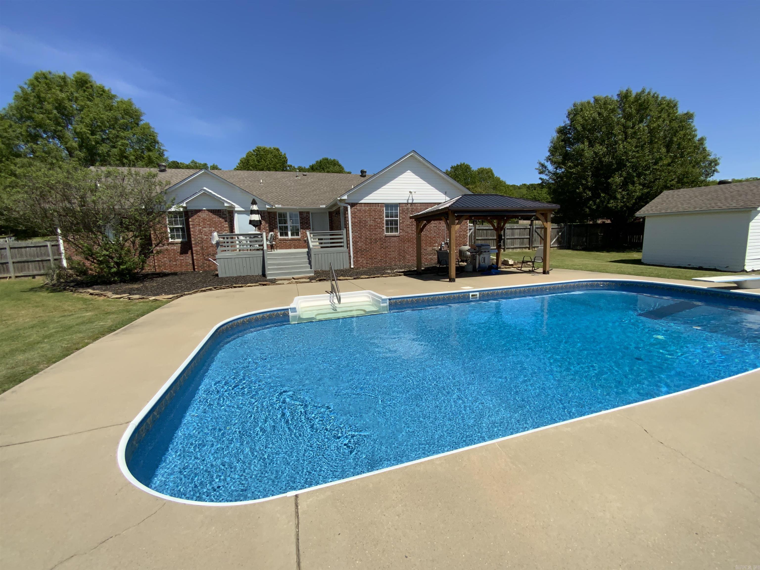 HILLCREST ESTATES - Residential