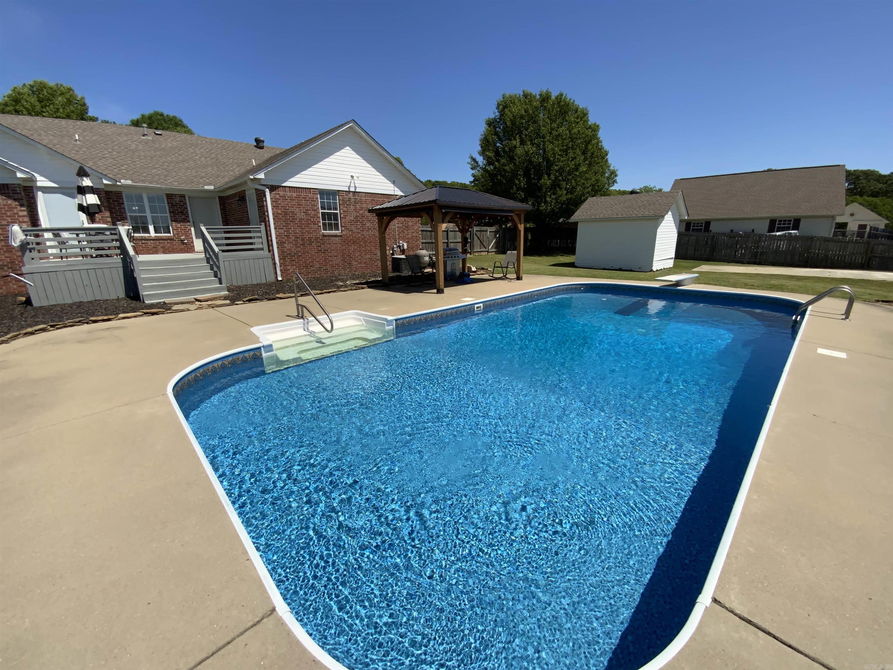 HILLCREST ESTATES - Residential