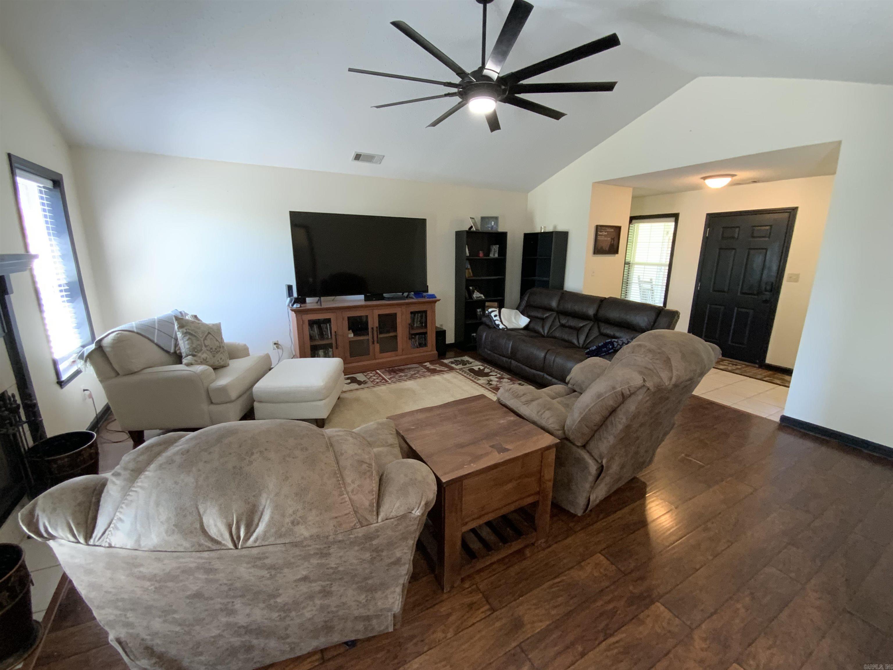 HILLCREST ESTATES - Residential