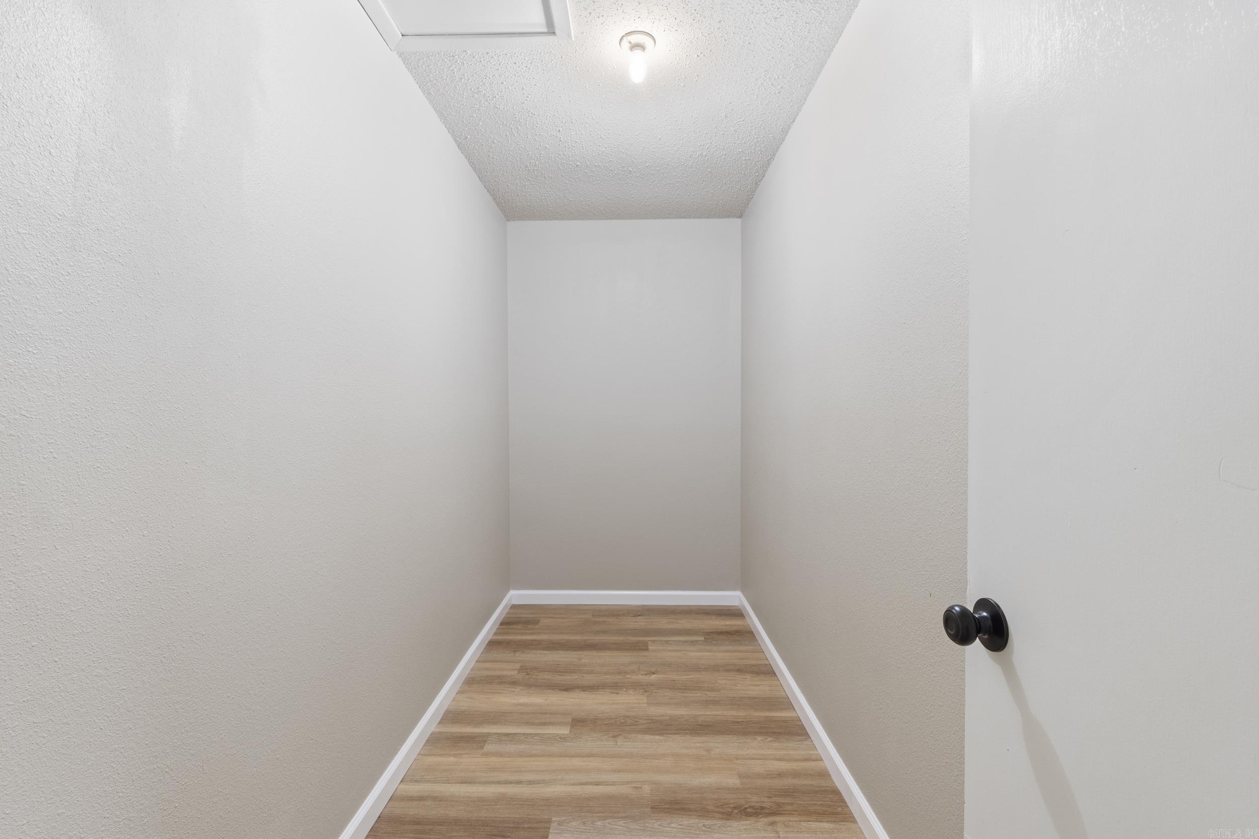 VALENCIA COURTS - Residential