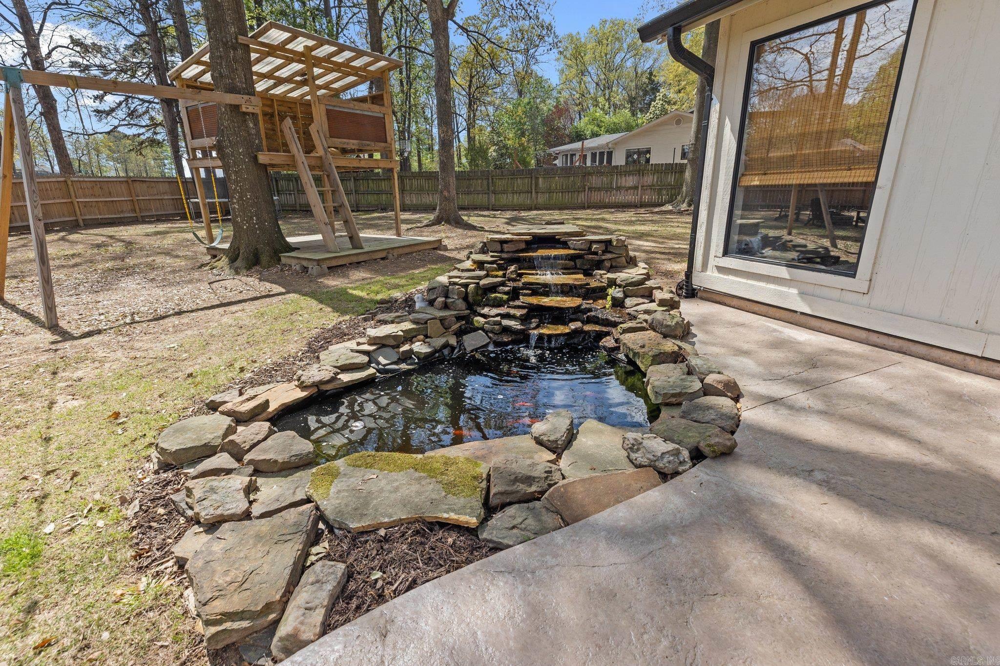 MAUMELLE CLUB MANOR TO CRYSTAL - Residential