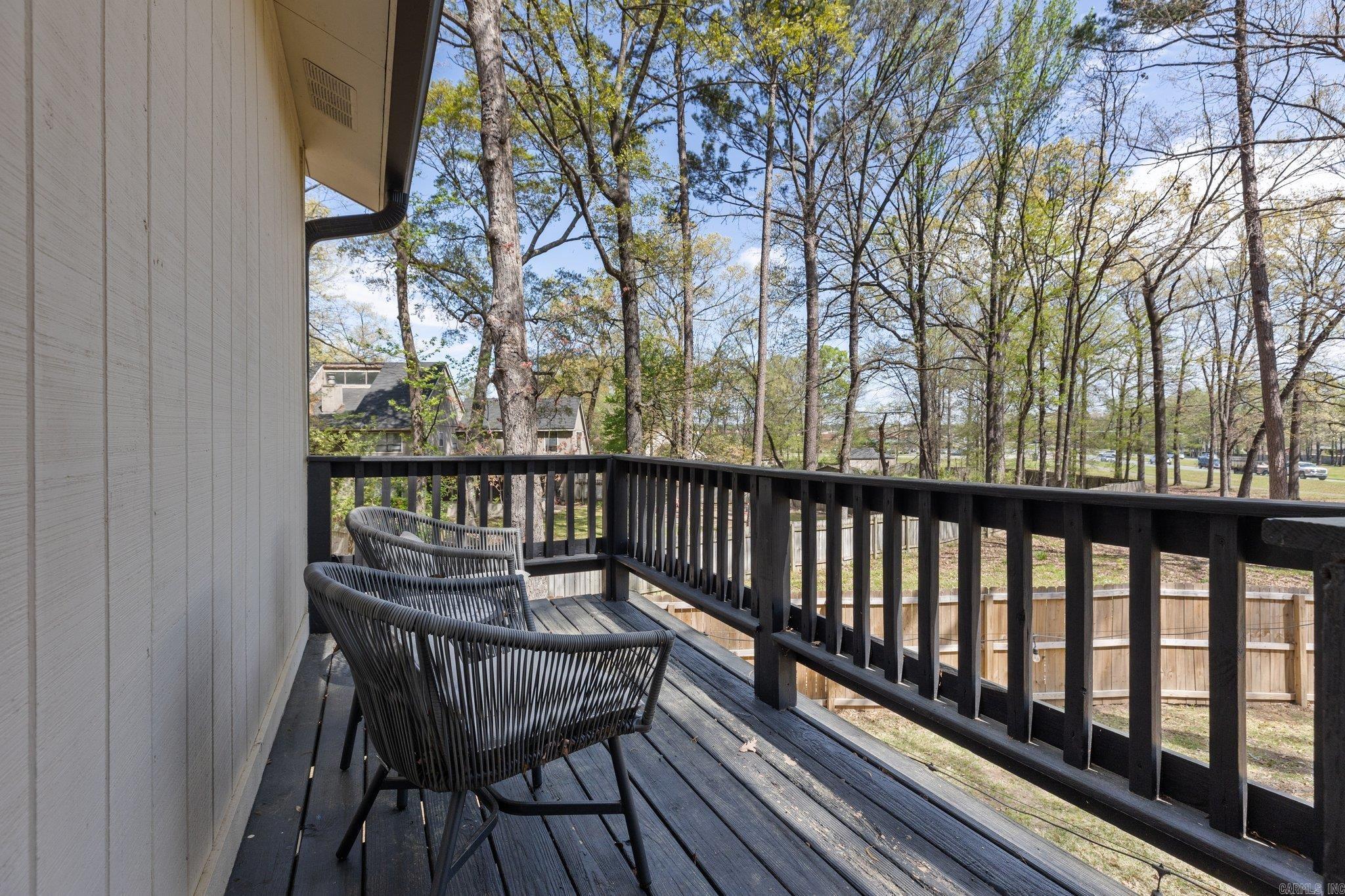 MAUMELLE CLUB MANOR TO CRYSTAL - Residential