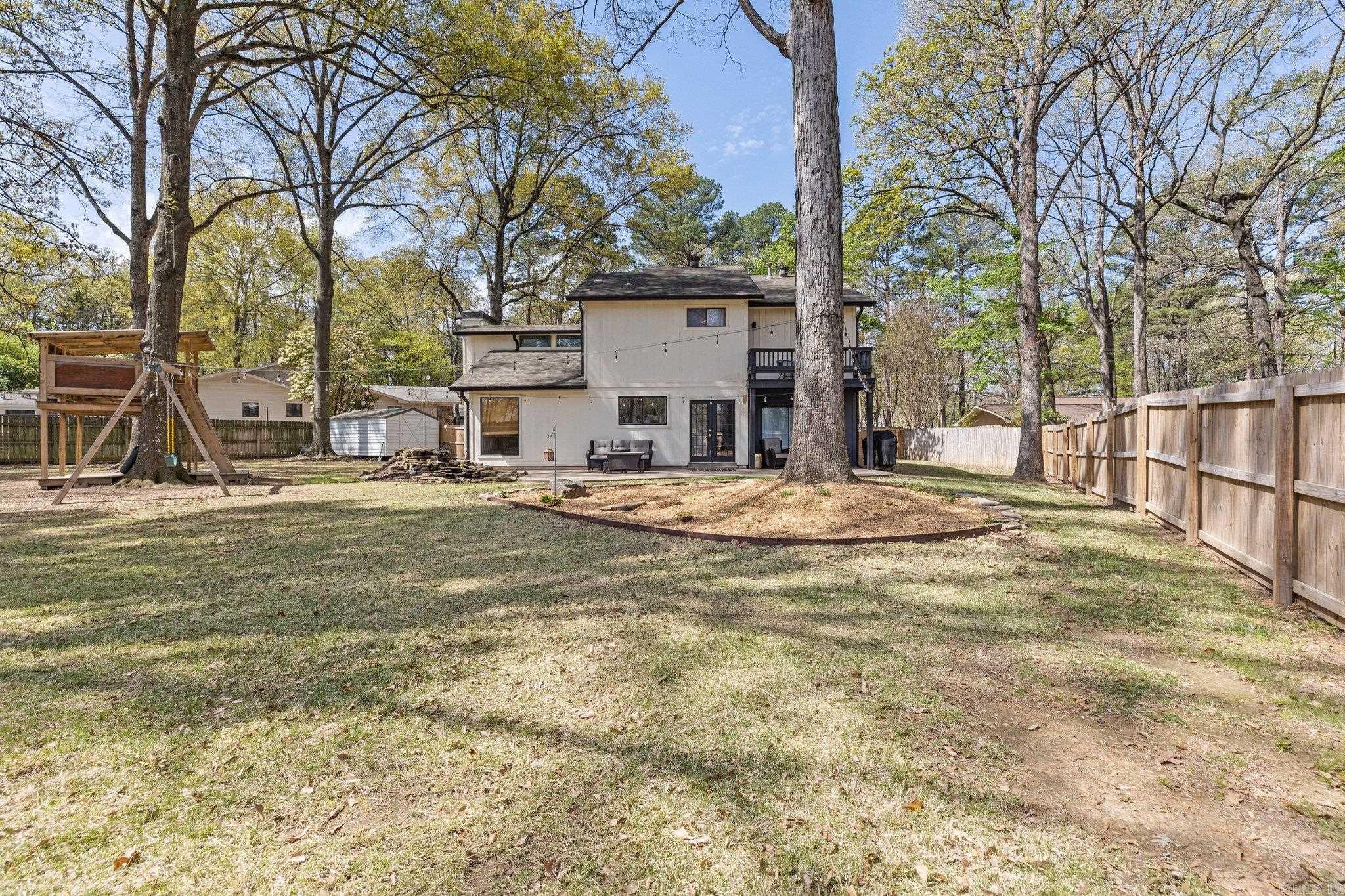 MAUMELLE CLUB MANOR TO CRYSTAL - Residential