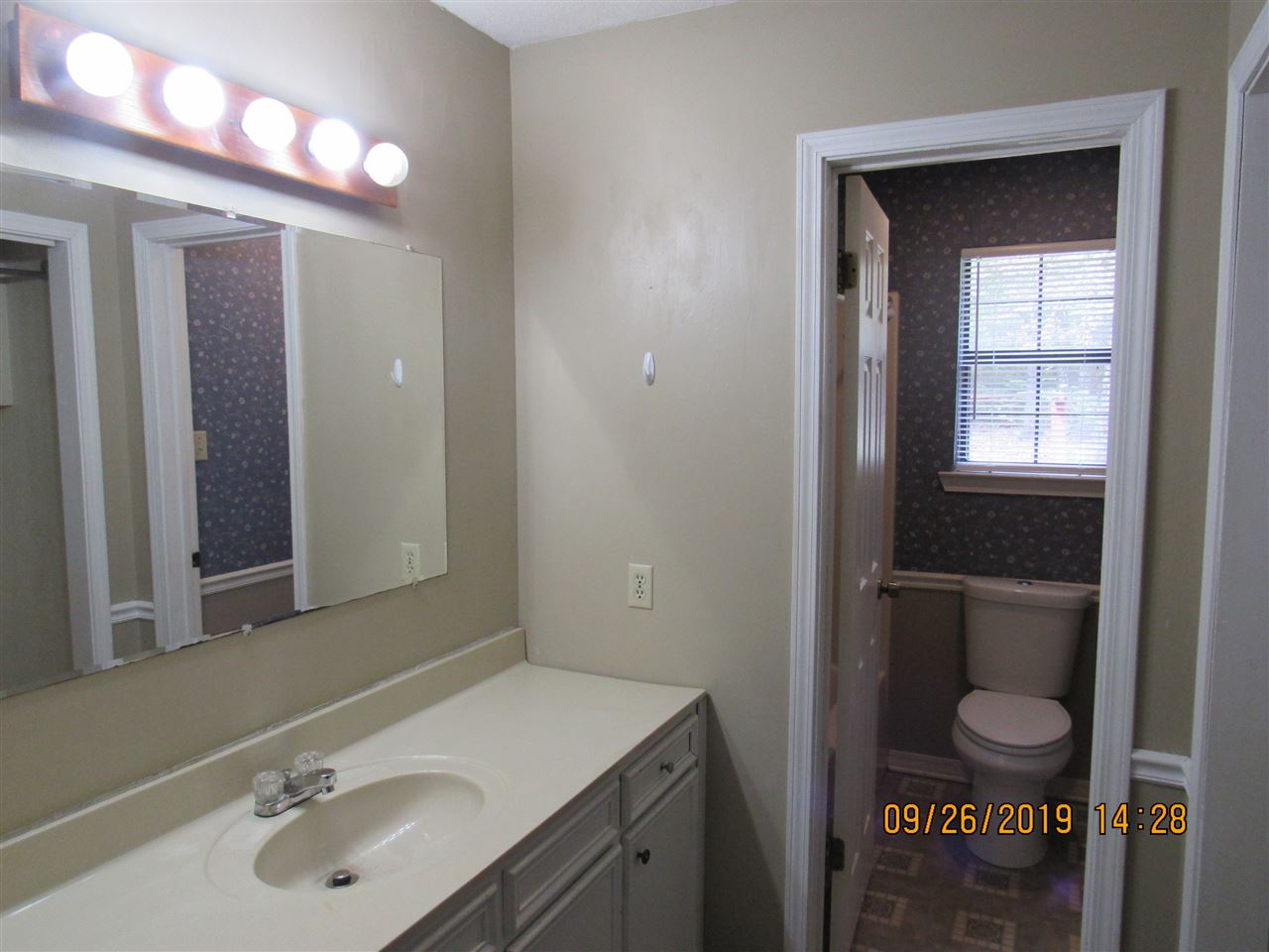 Forest Acres Overlook - Residential Lease