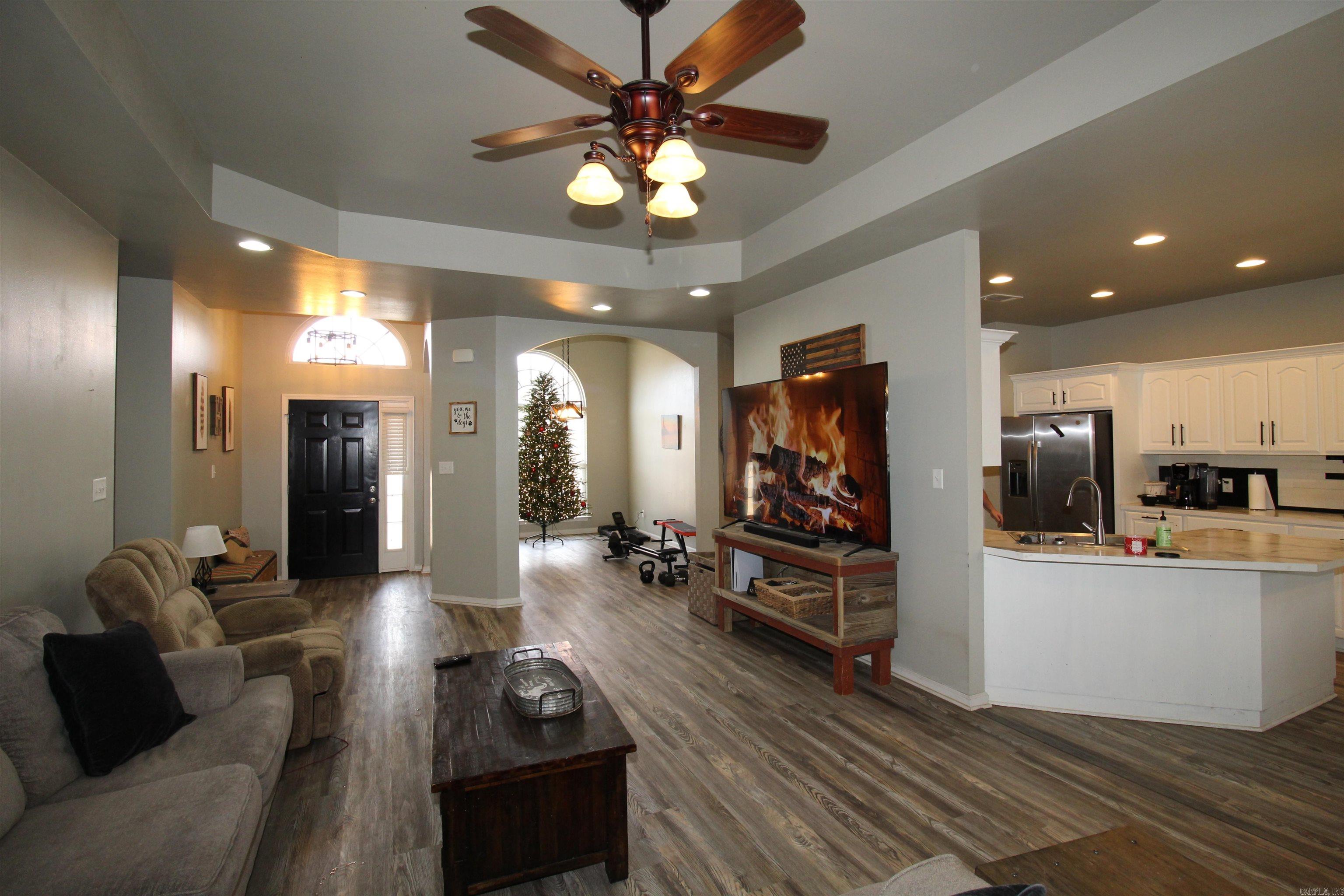 OLIVIA ESTATES - Residential