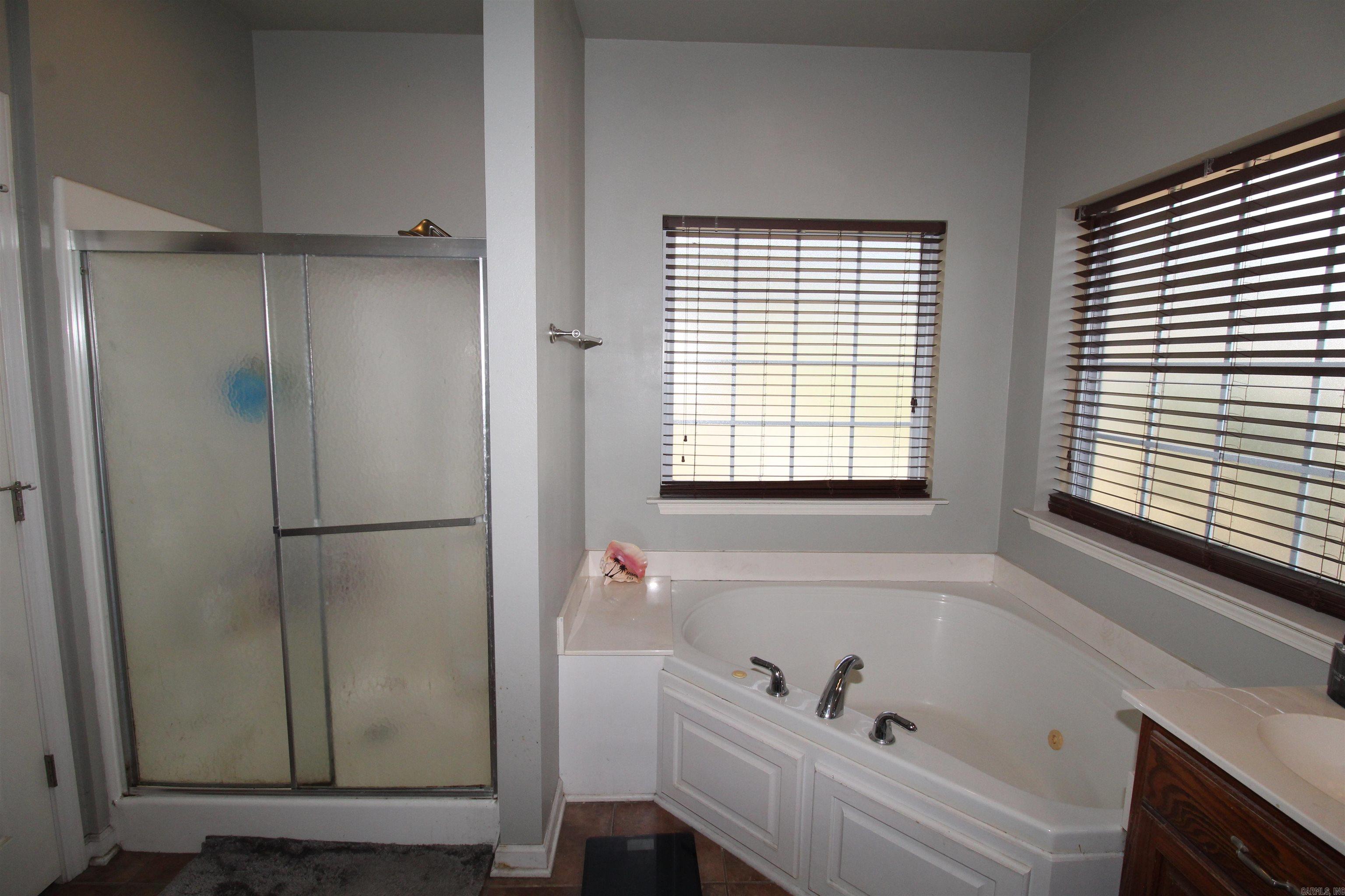 OLIVIA ESTATES - Residential