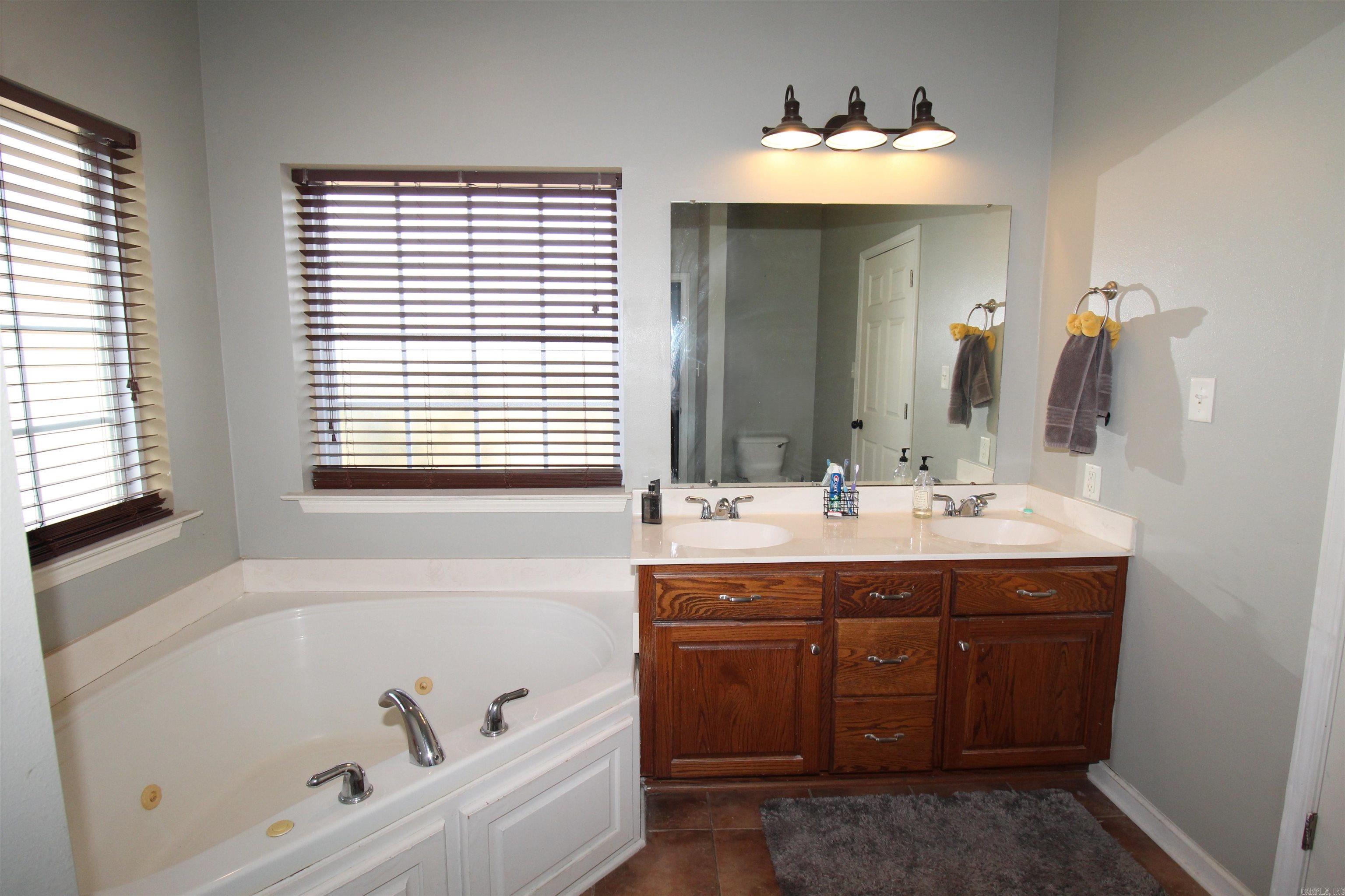 OLIVIA ESTATES - Residential