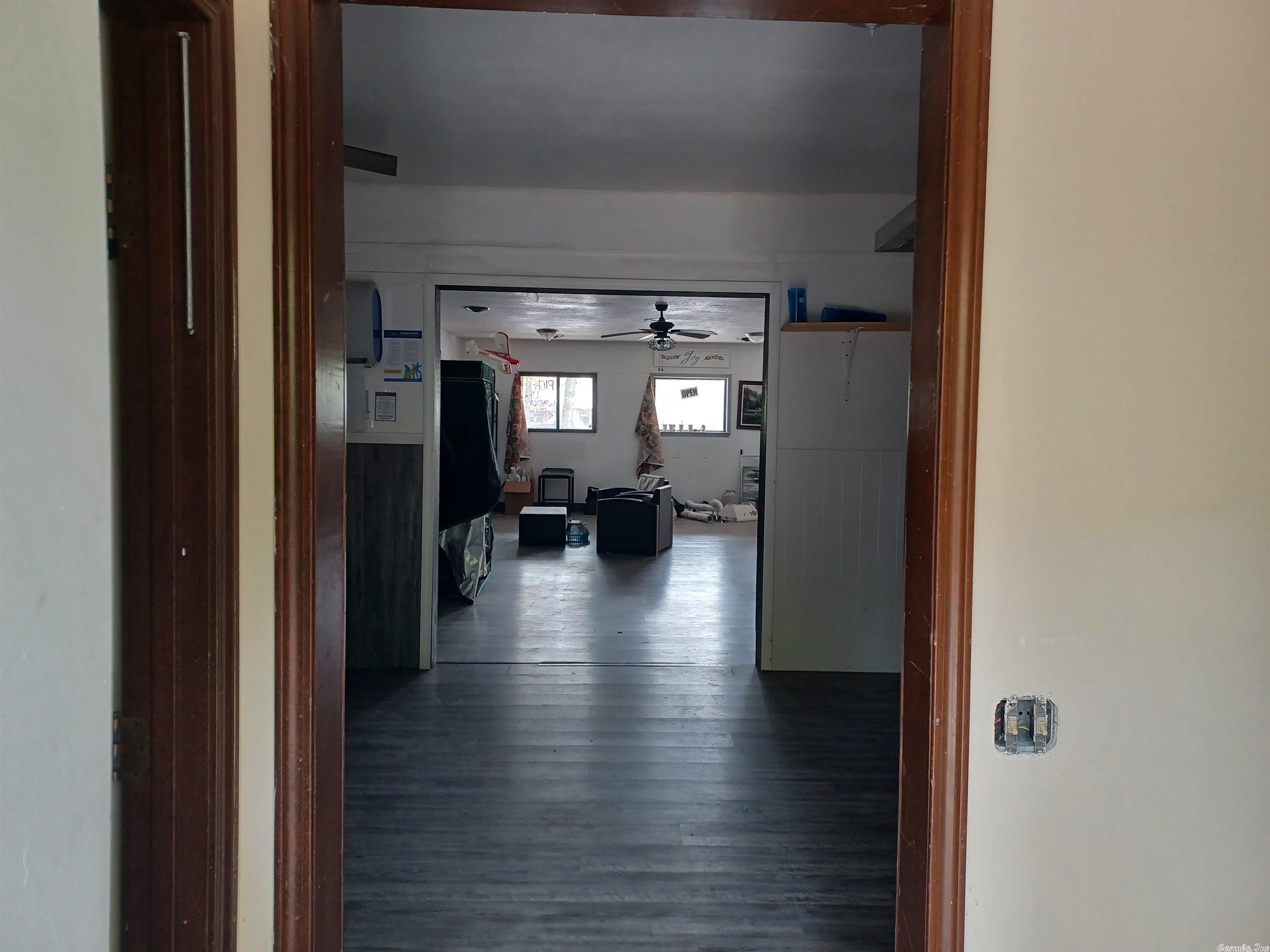 Business Center - Commercial Sale