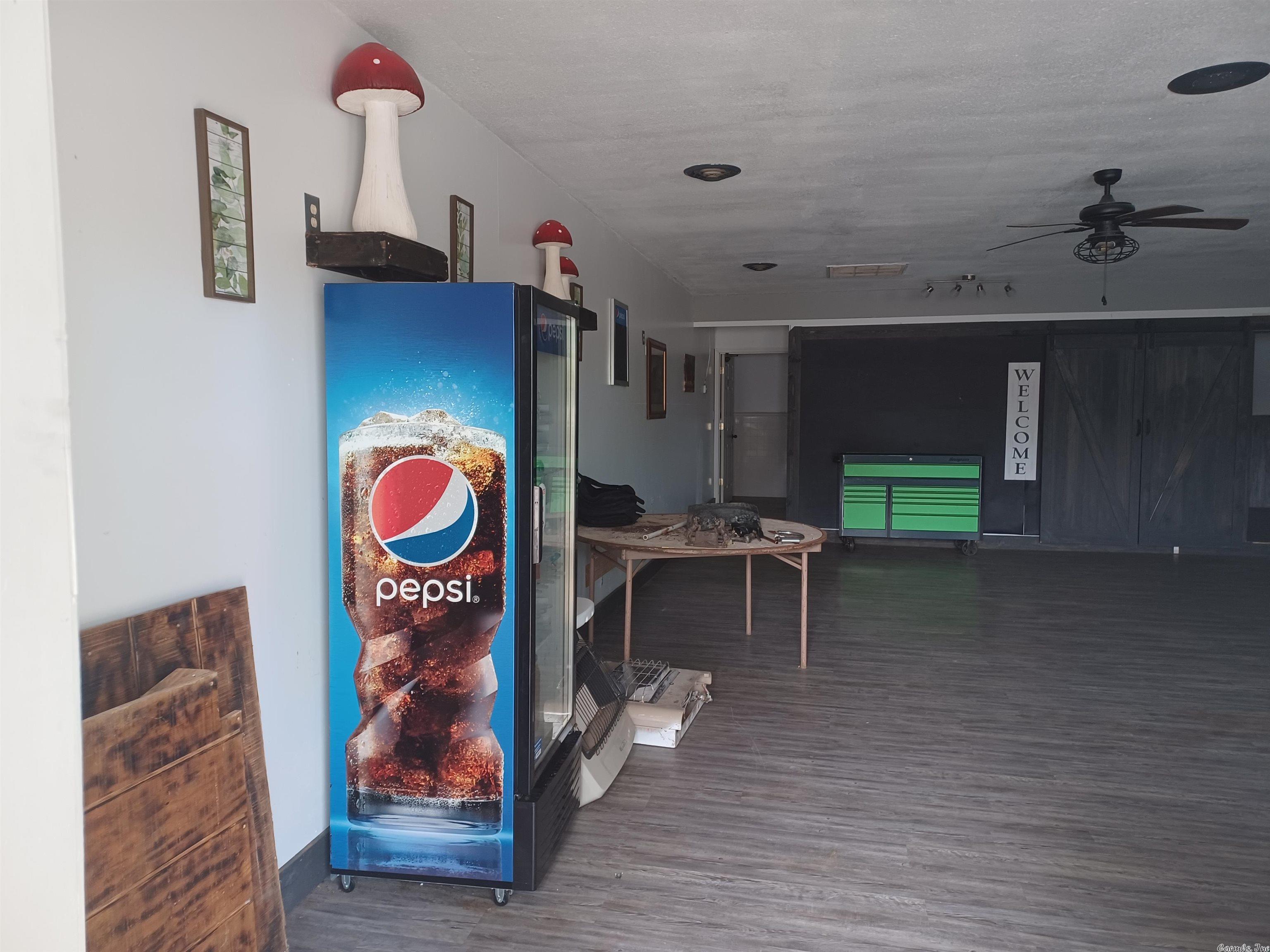 Business Center - Commercial Sale