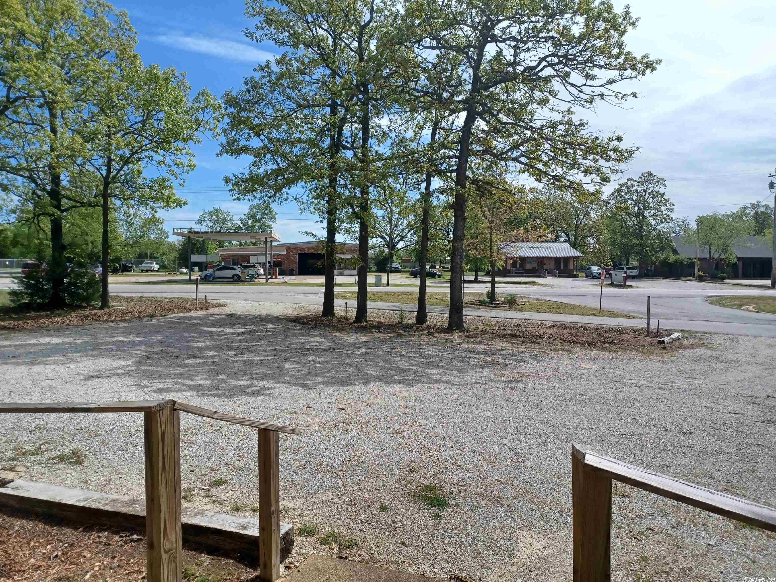 Business Center - Commercial Sale