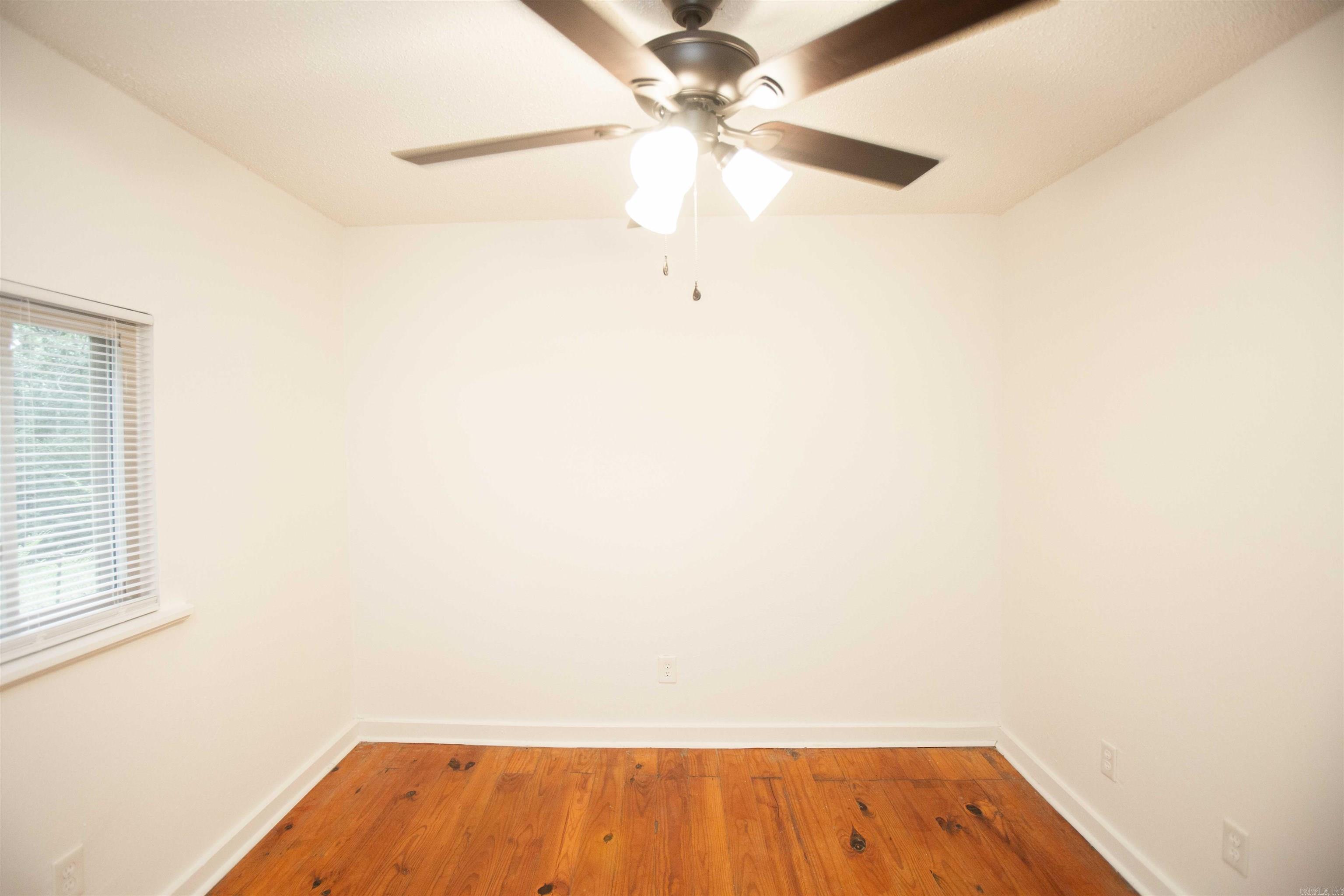 3N-11-28 - Residential Lease