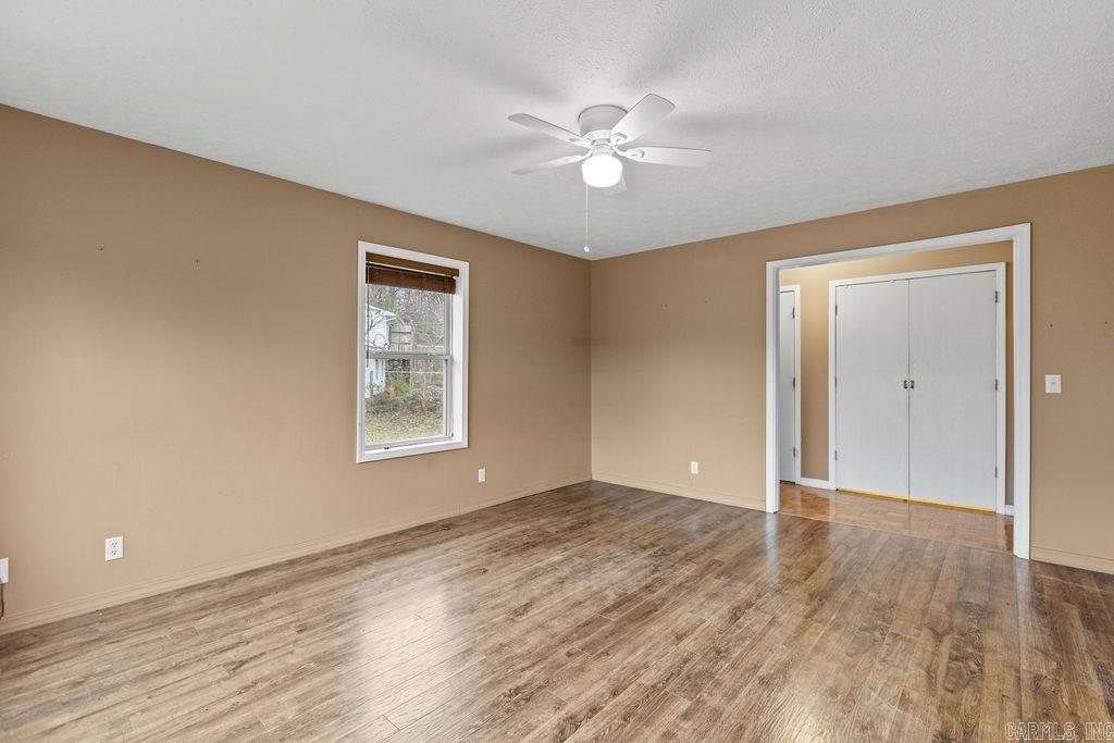 HOLIDAY ESTATES - Residential