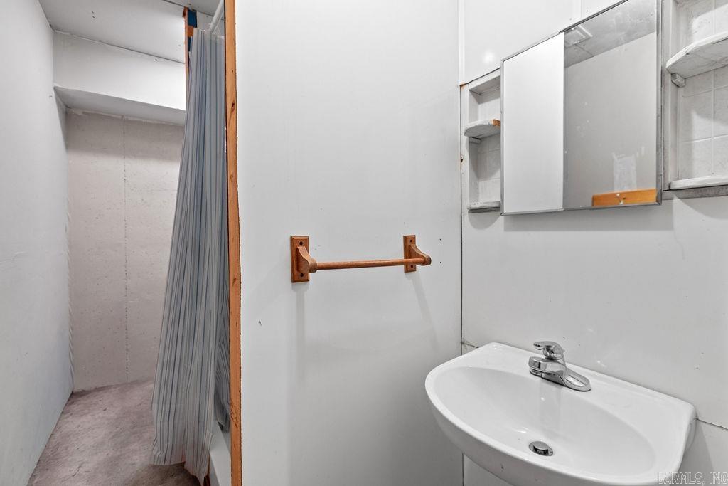 HOLIDAY ESTATES - Residential