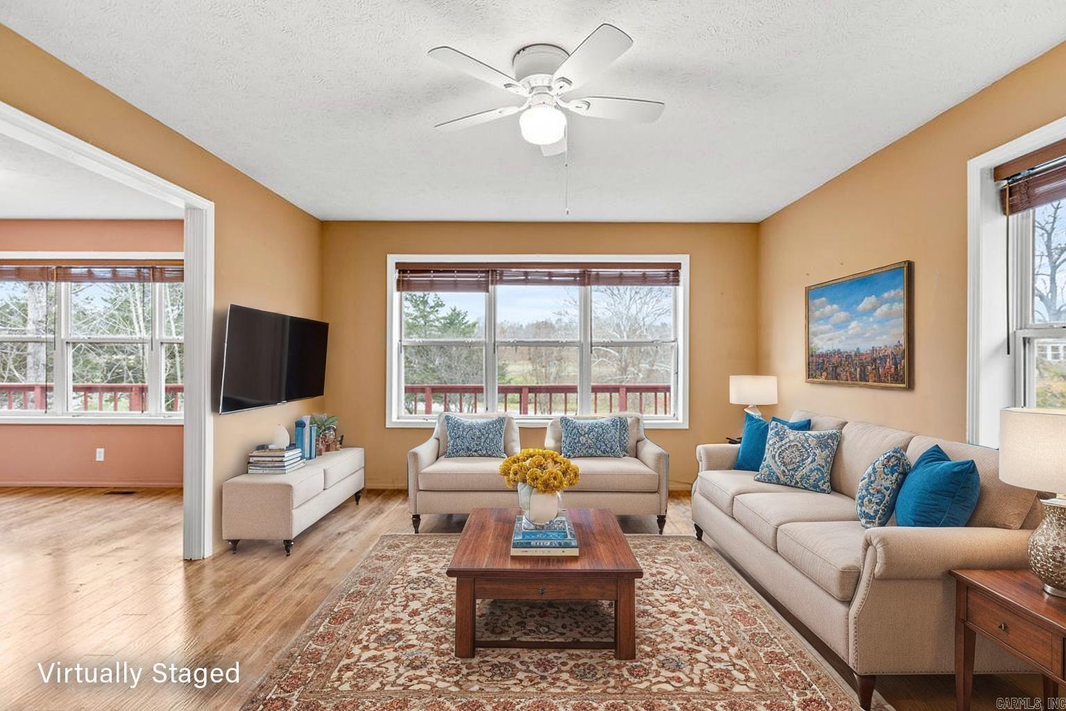 HOLIDAY ESTATES - Residential