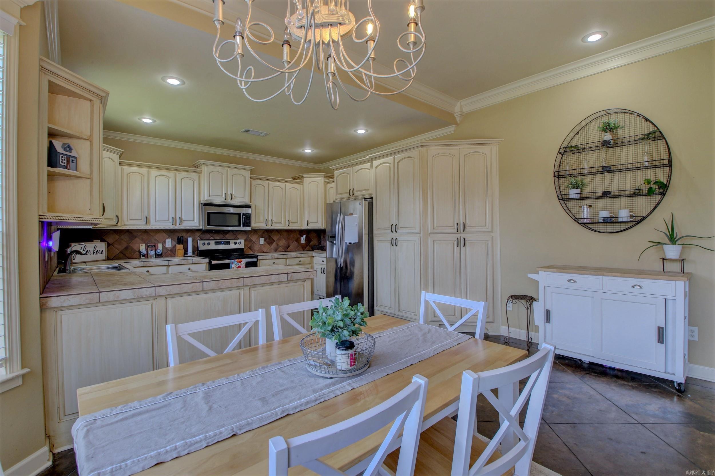 BASE MEADOWS ADDN - Residential