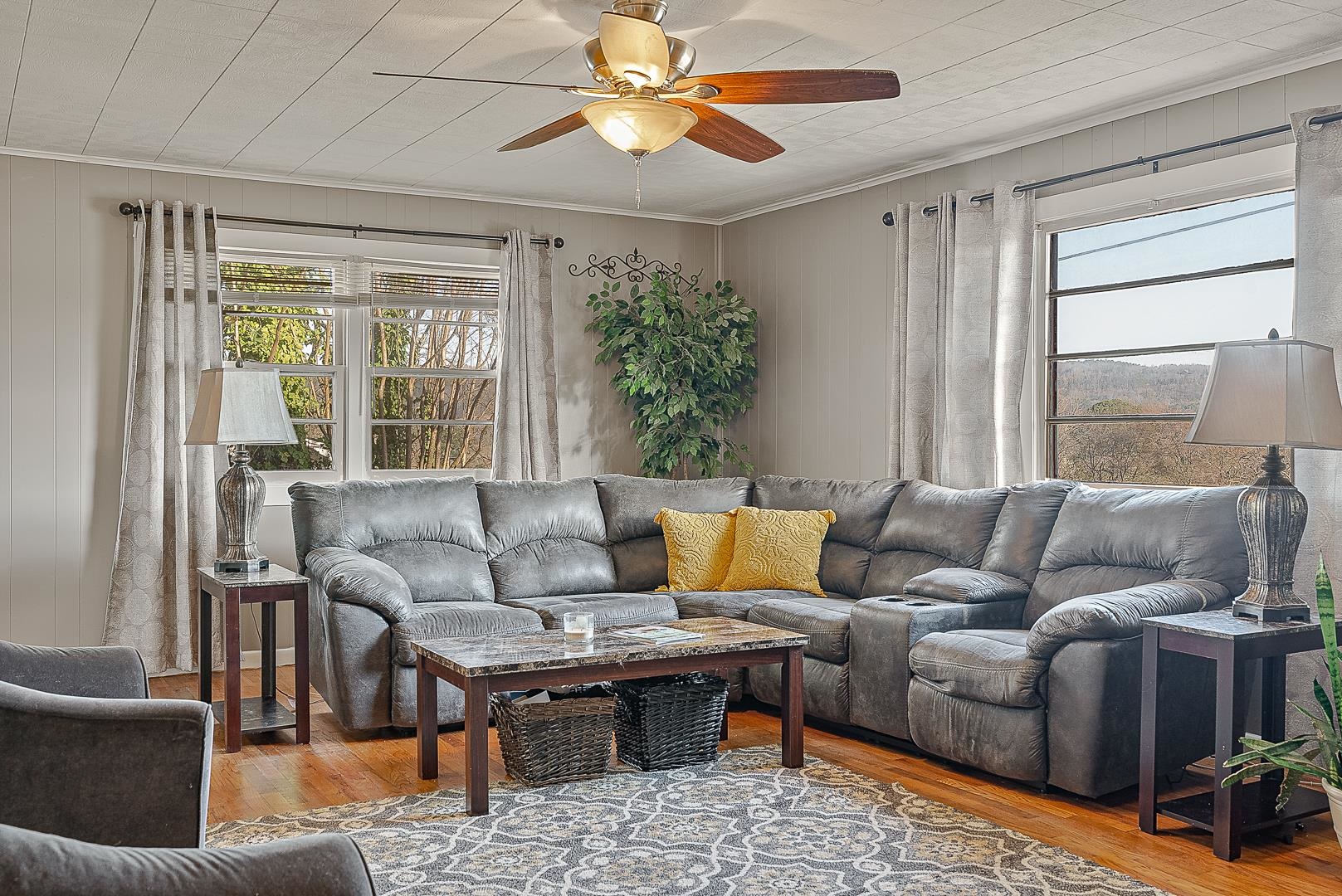 ARKANSAS HGTS - Residential