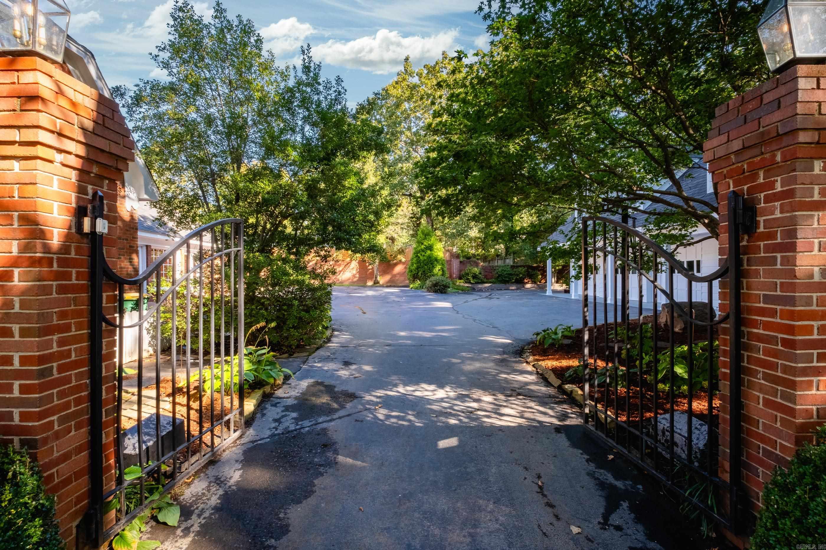 PLEASANT VALLEY - Residential