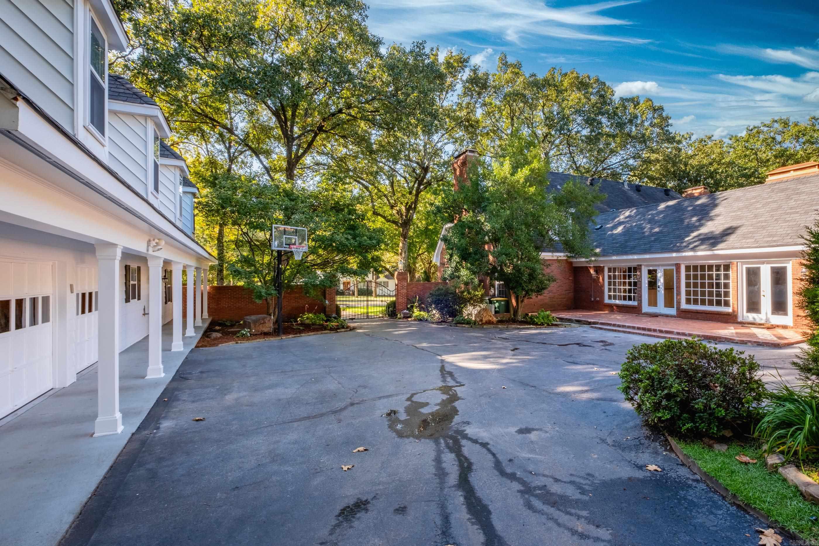 PLEASANT VALLEY - Residential