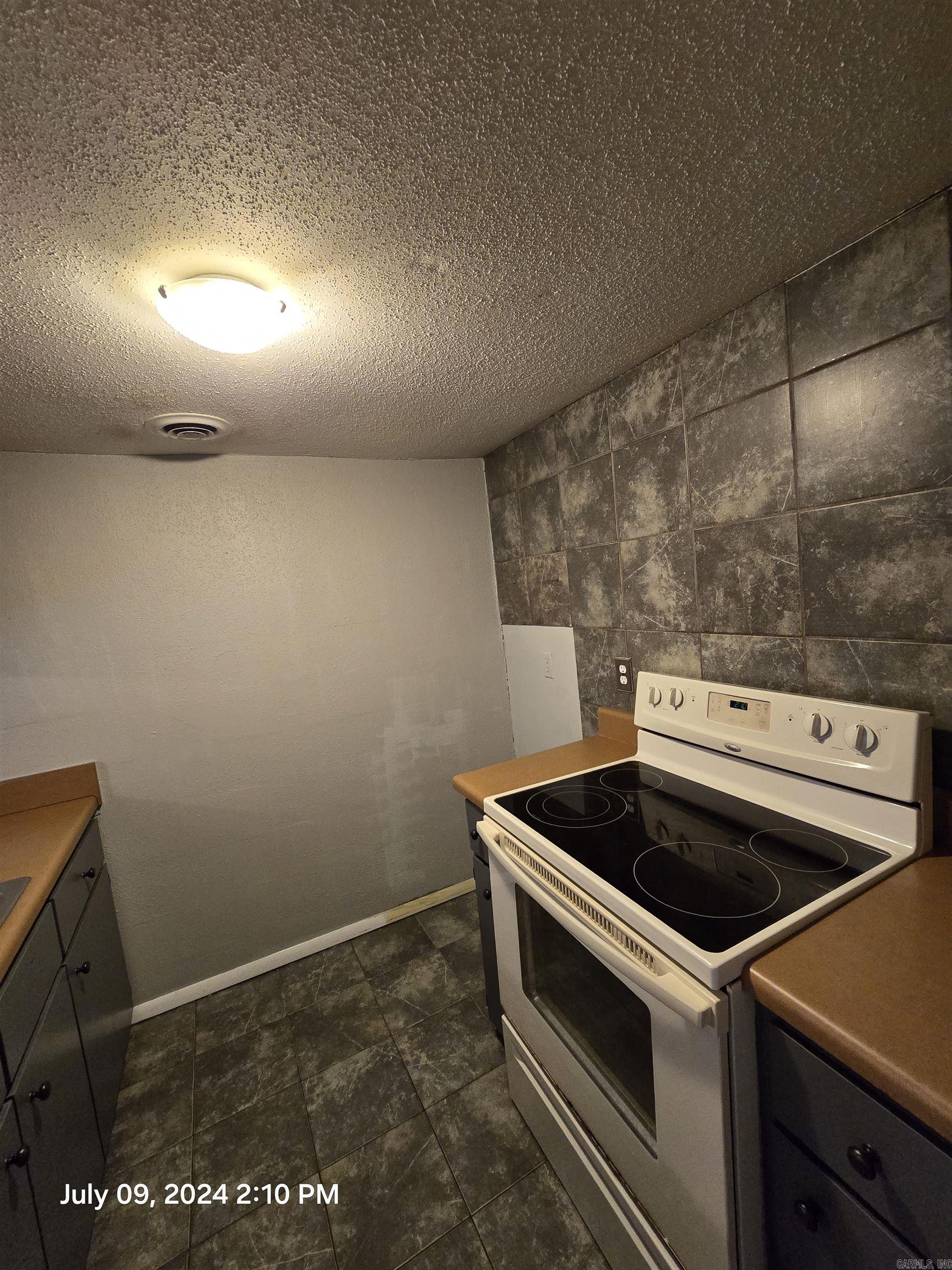 Chelsea Glade Condo - Residential