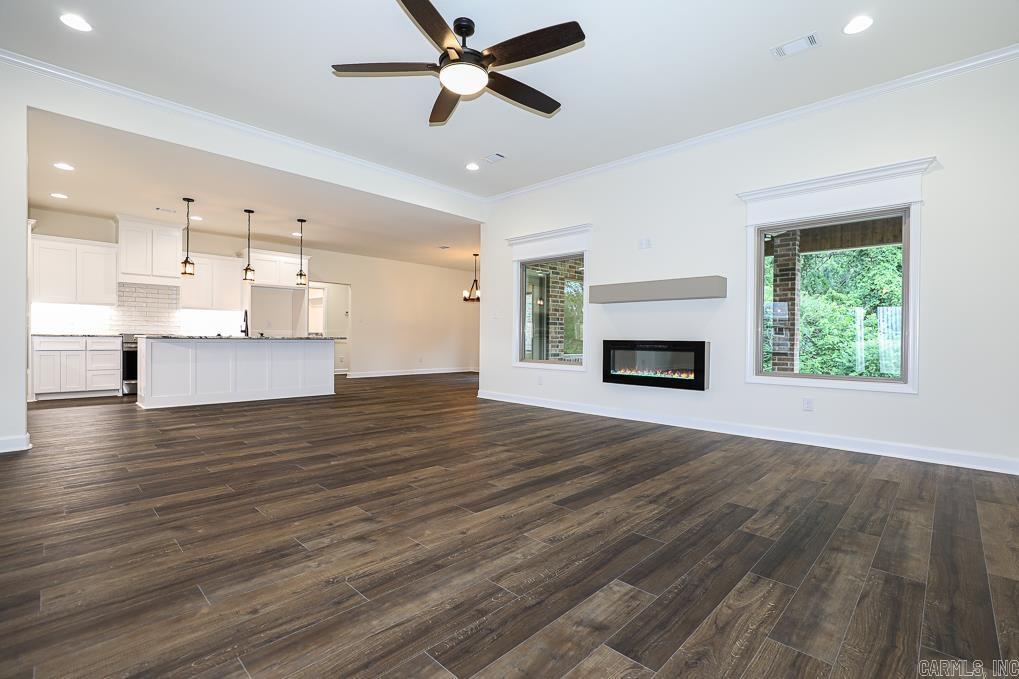 OLDE SALEM TOWNSHIP - Residential