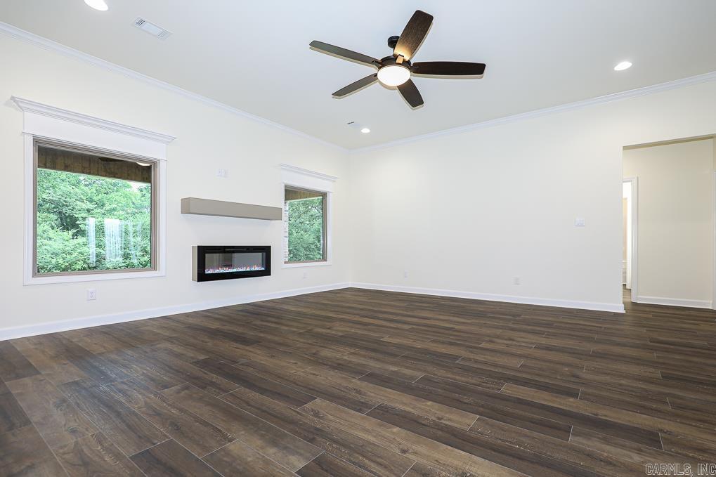 OLDE SALEM TOWNSHIP - Residential