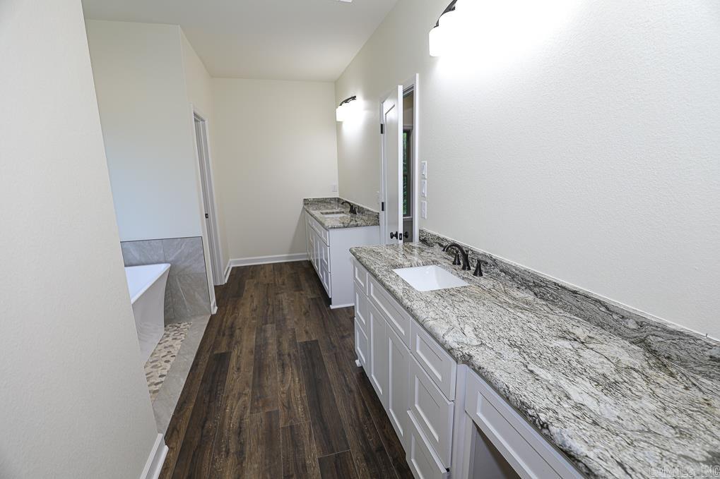 OLDE SALEM TOWNSHIP - Residential