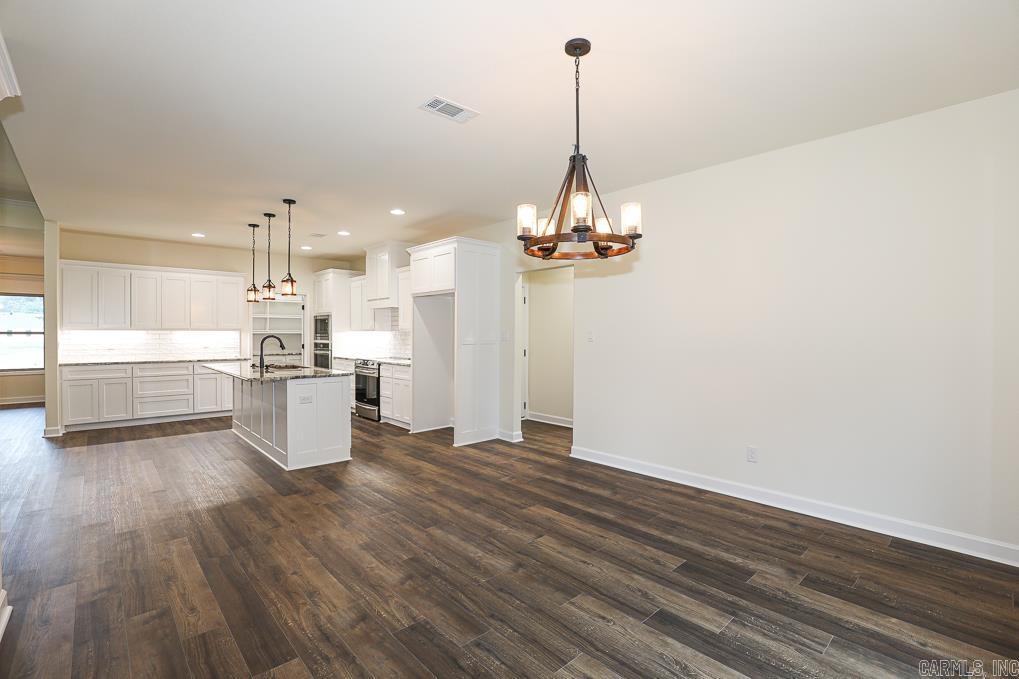 OLDE SALEM TOWNSHIP - Residential