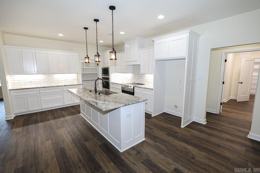 OLDE SALEM TOWNSHIP - Residential