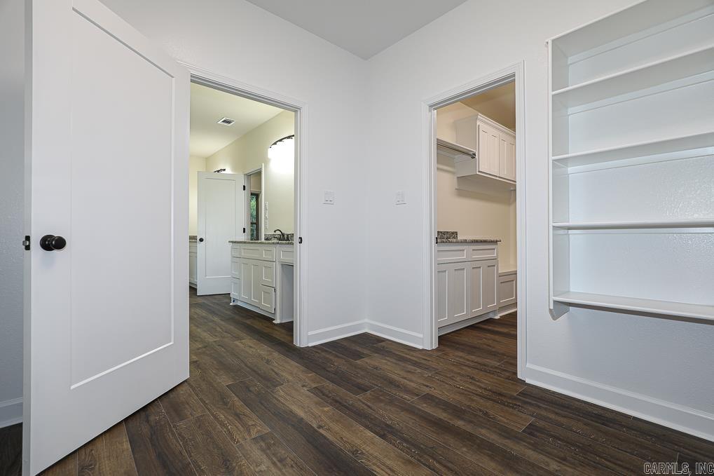 OLDE SALEM TOWNSHIP - Residential