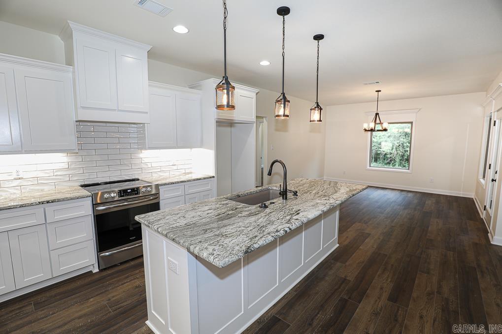 OLDE SALEM TOWNSHIP - Residential