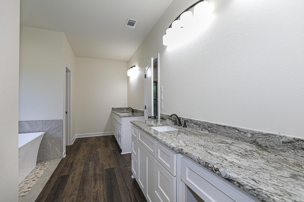 OLDE SALEM TOWNSHIP - Residential