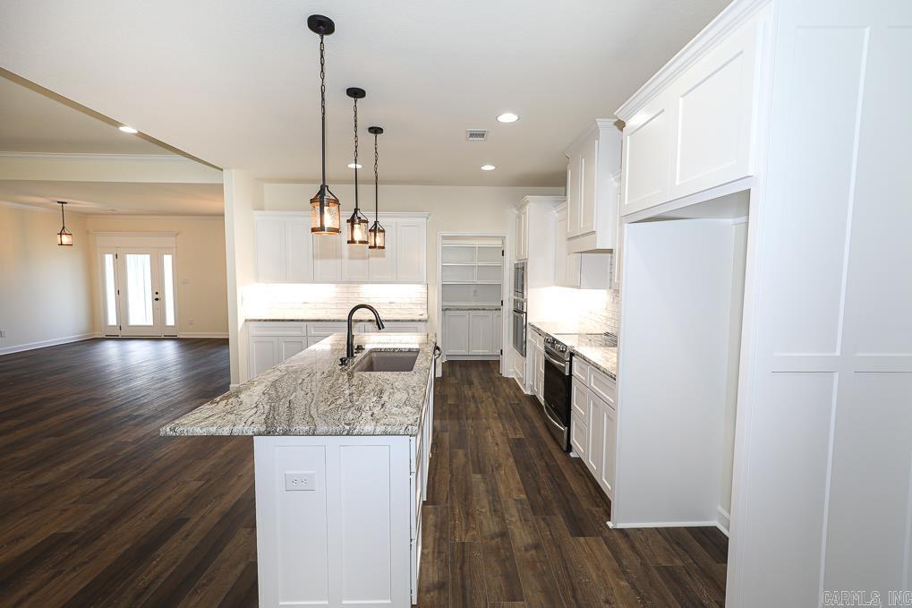 OLDE SALEM TOWNSHIP - Residential