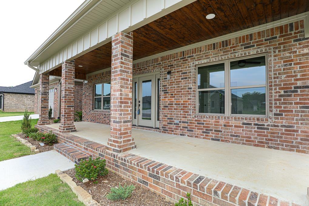 OLDE SALEM TOWNSHIP - Residential