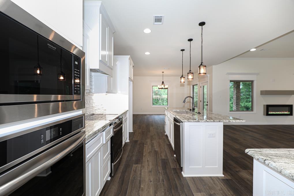 OLDE SALEM TOWNSHIP - Residential