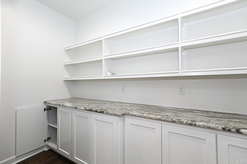 OLDE SALEM TOWNSHIP - Residential