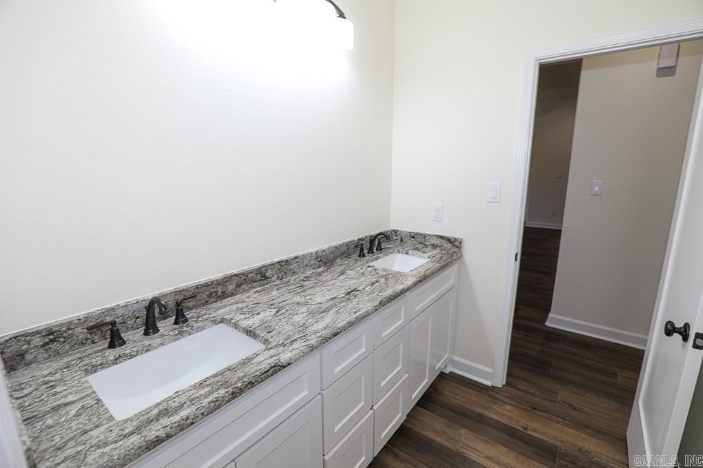 OLDE SALEM TOWNSHIP - Residential